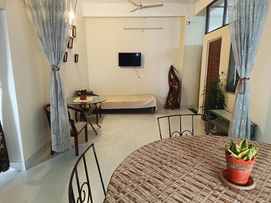 Double or Twin Room with Balcony photo 2