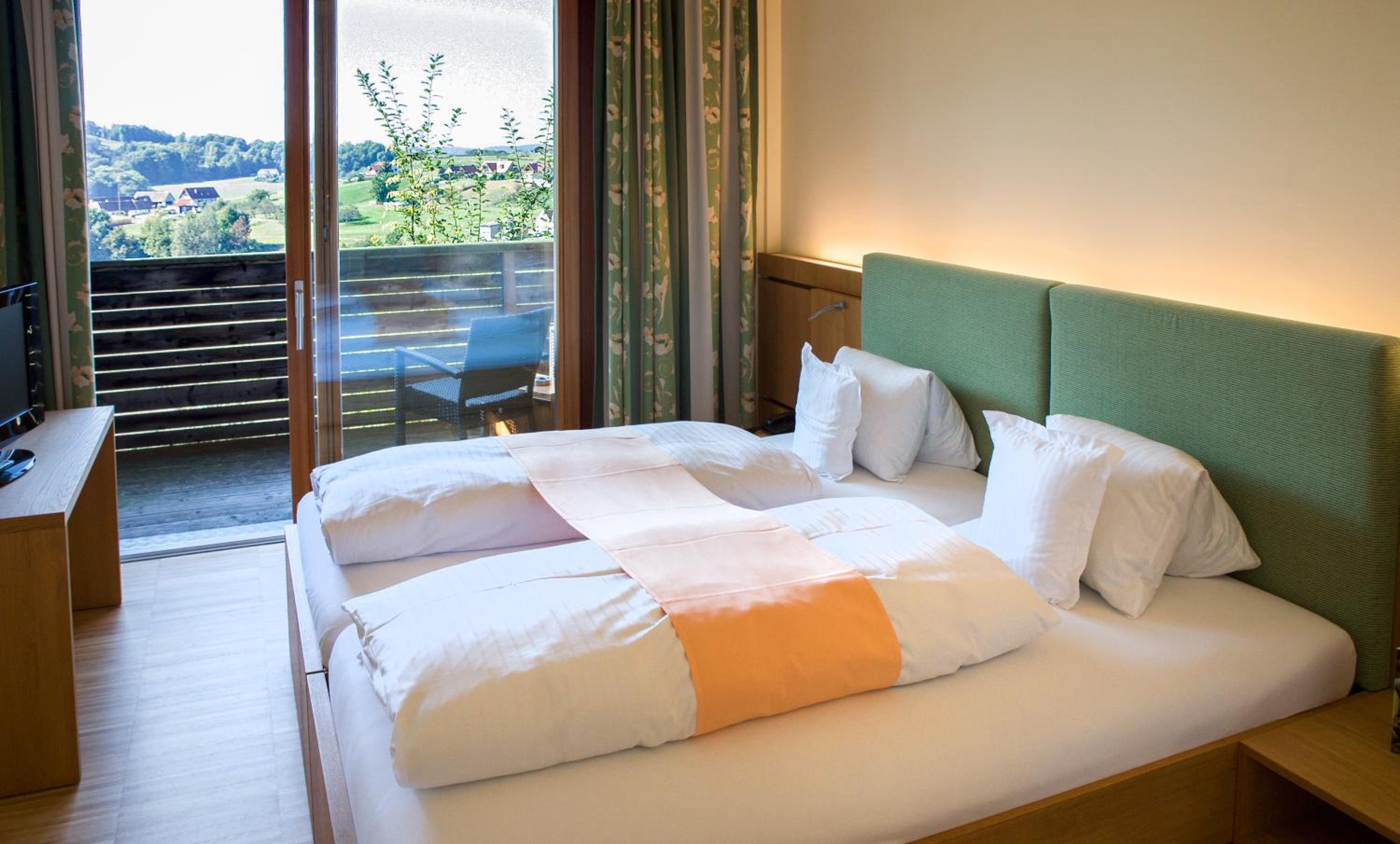 Standard Double Room - Photo 2