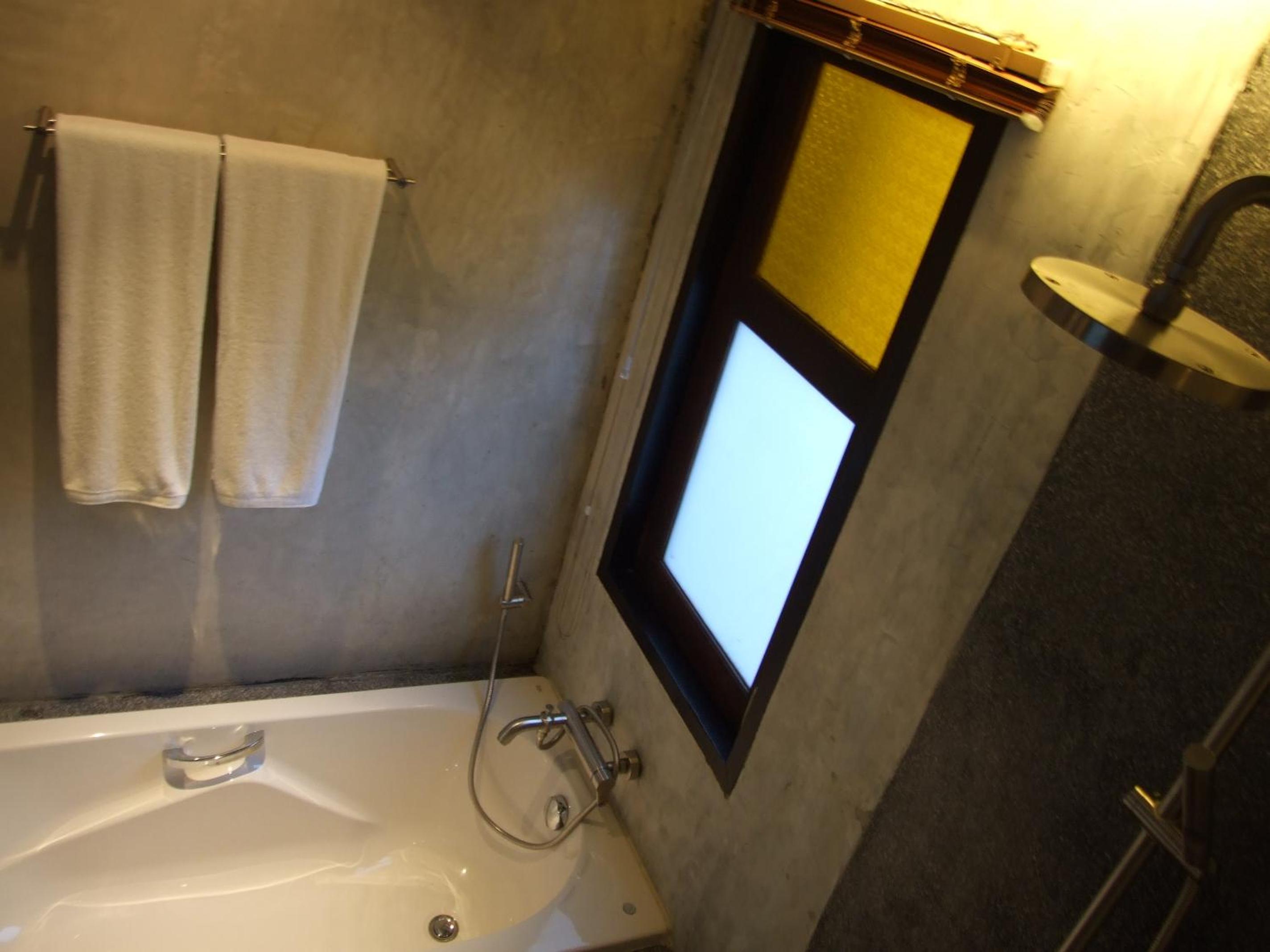 Deluxe Twin Room - Photo 5