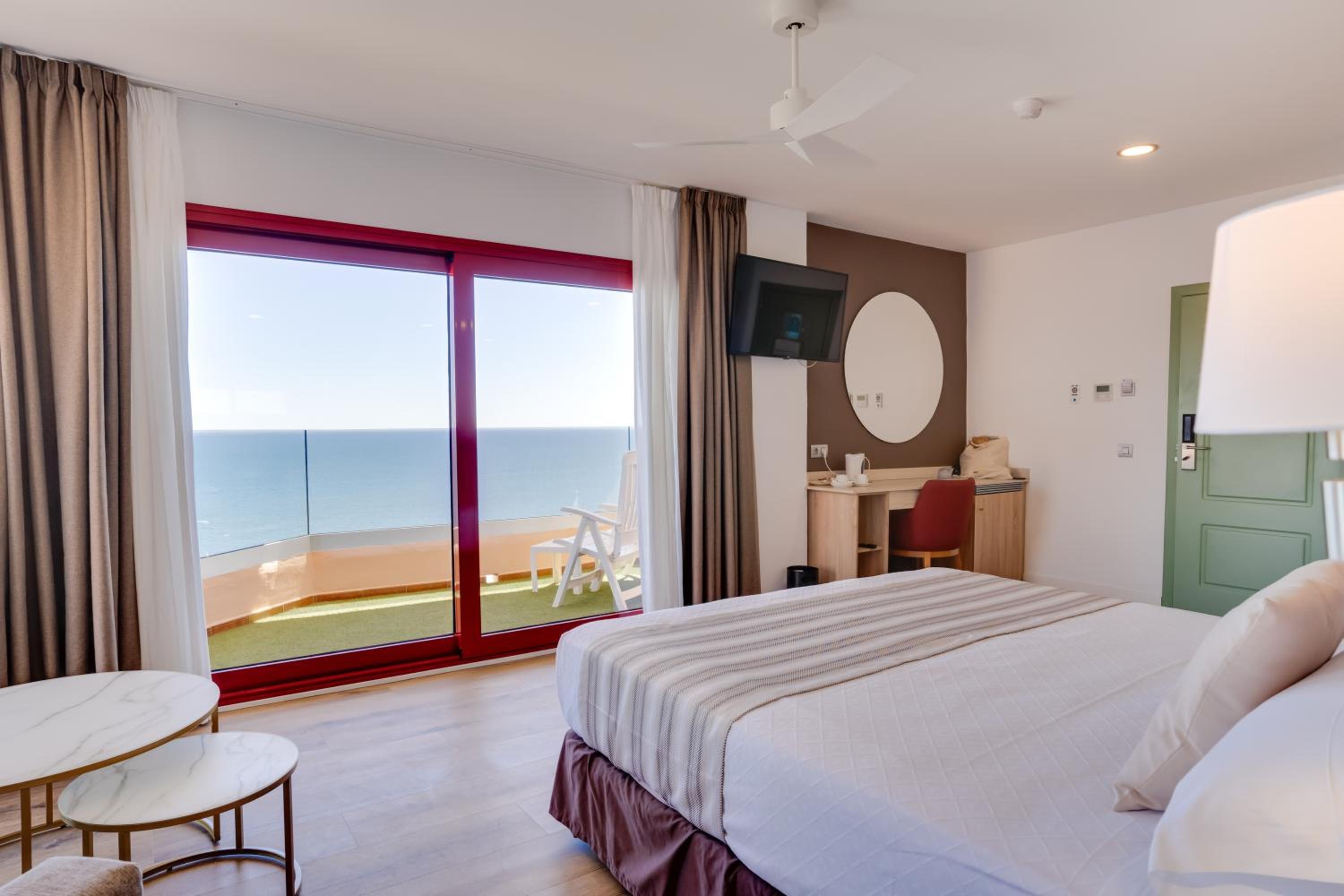 Junior Suite with Frontal Sea View - Photo 6