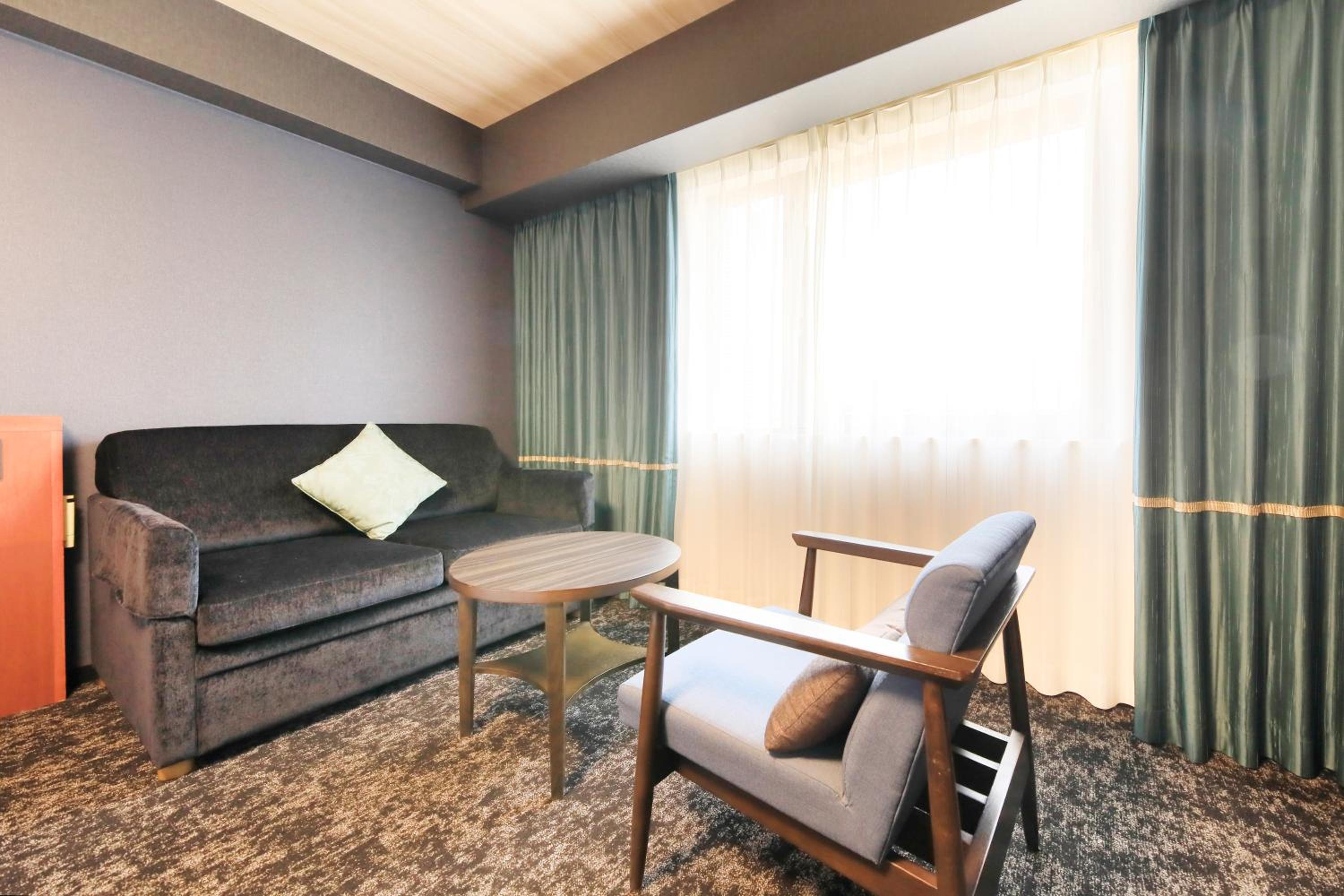 Deluxe Double Room - Smoking - Photo 5