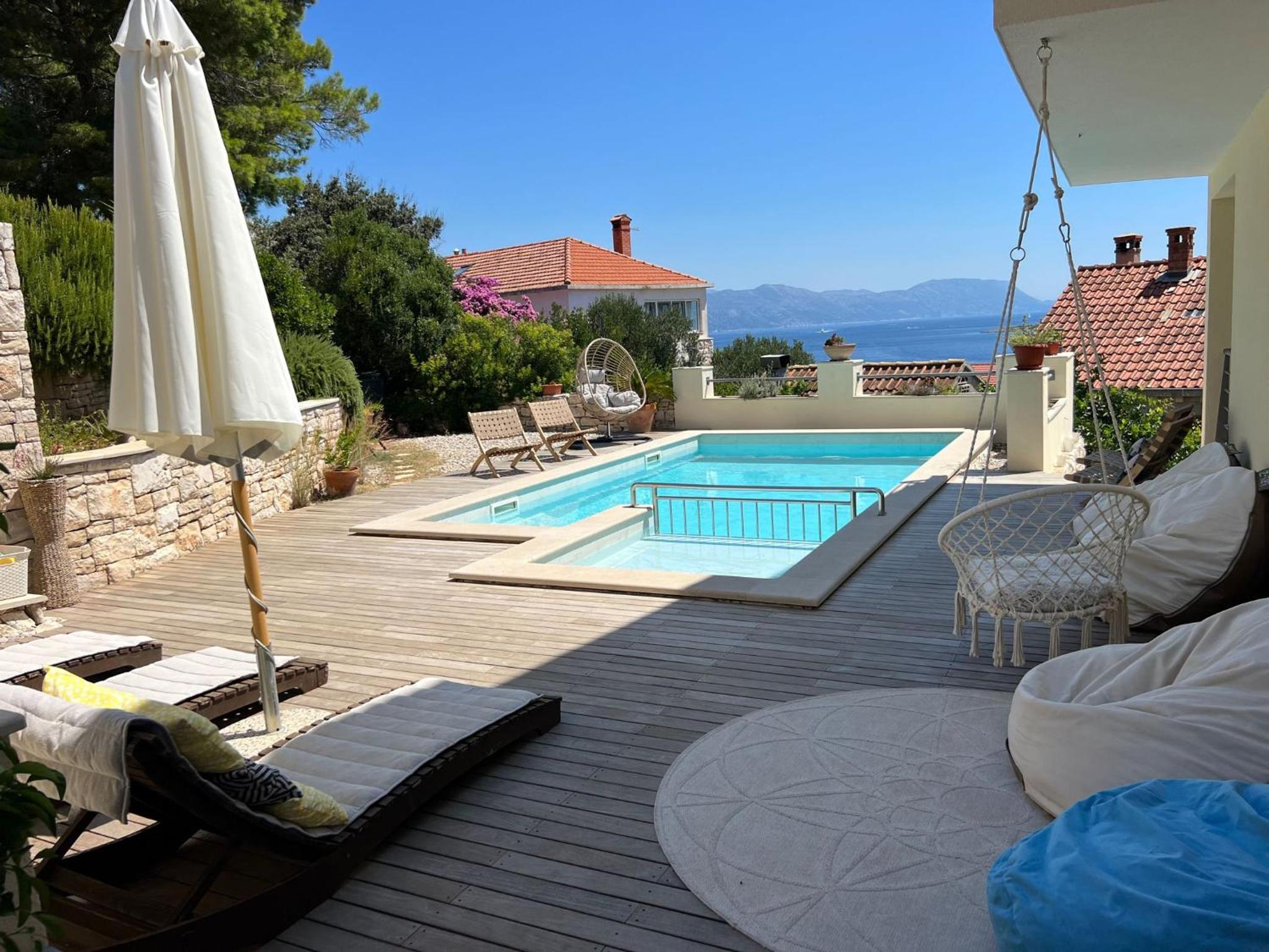 Two-Bedroom Apartment with Sofa Bed and Sea View - Photo 37