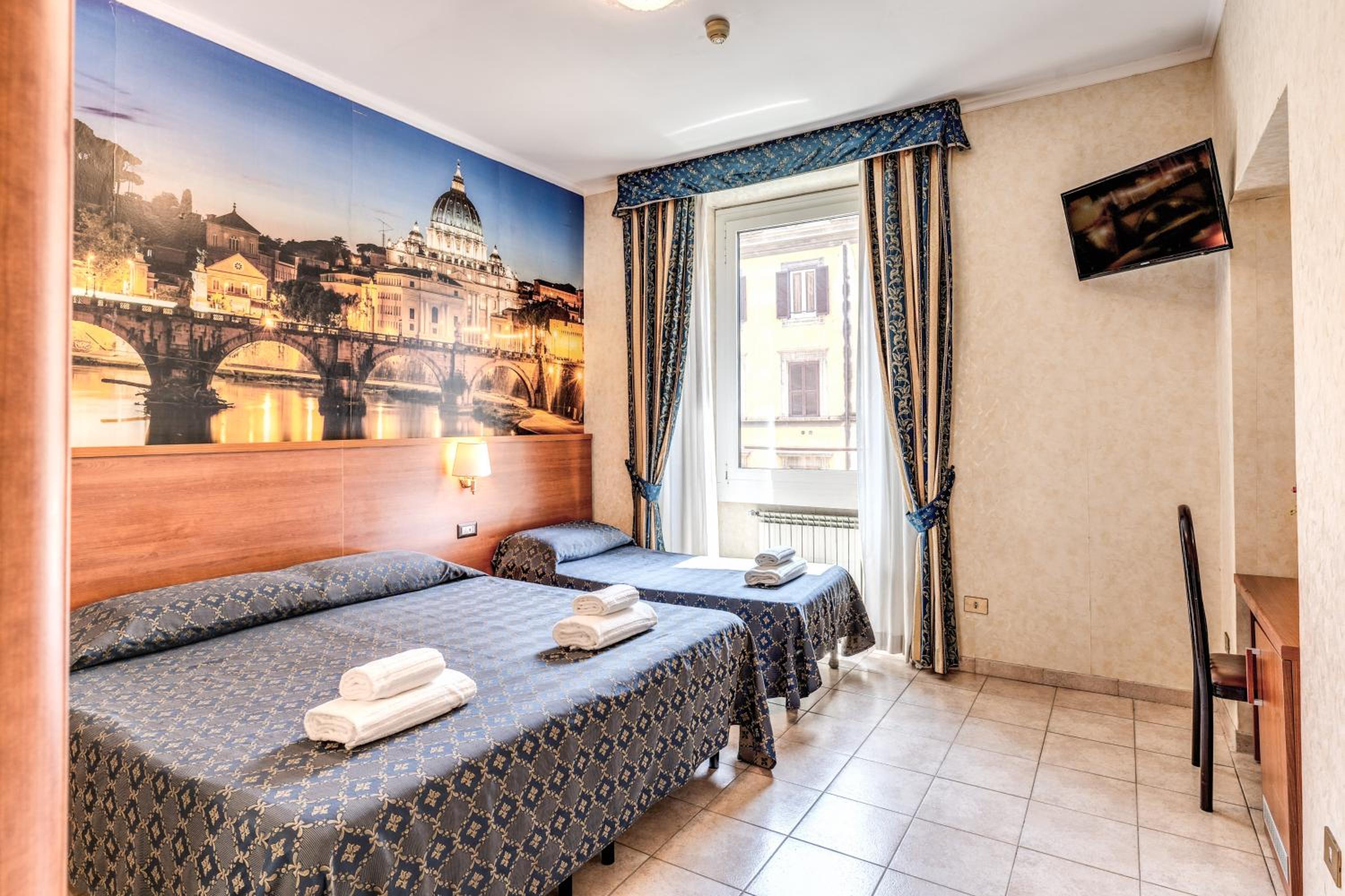 Triple Room - Photo 8