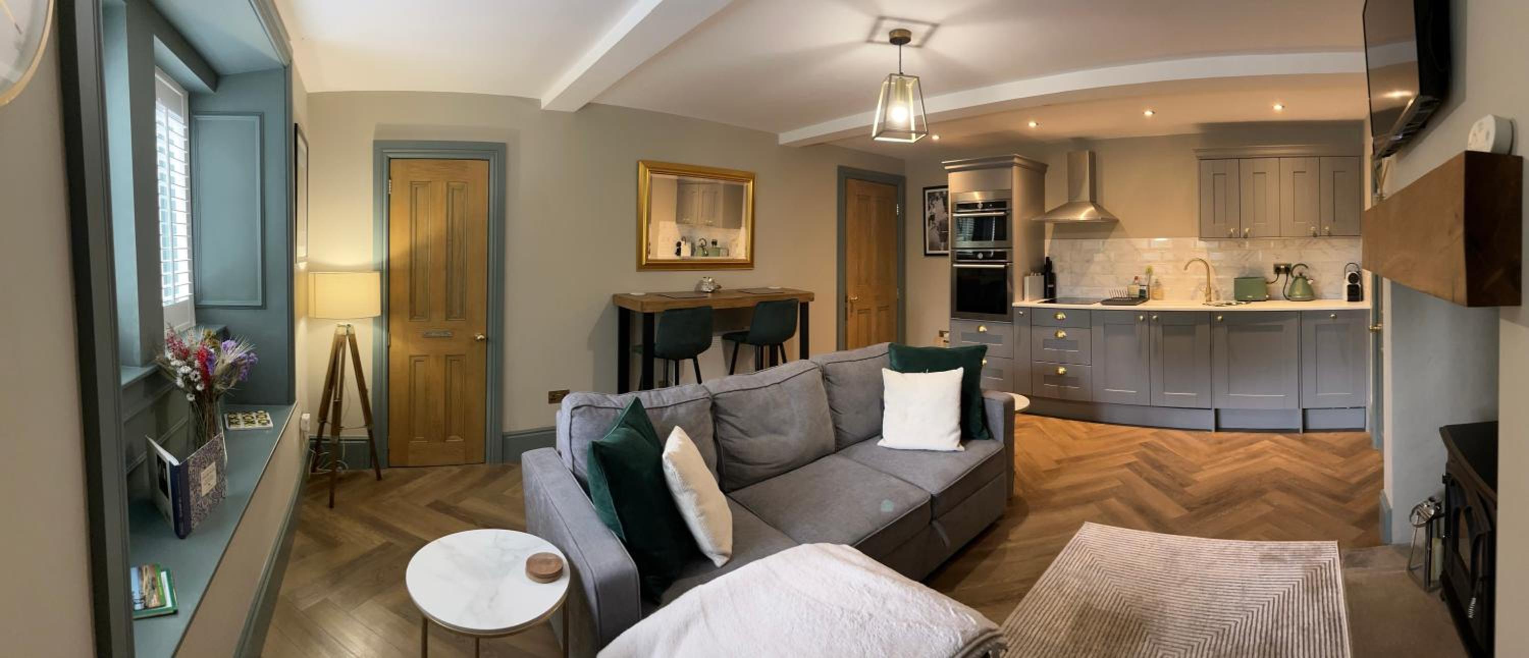 One-Bedroom Apartment