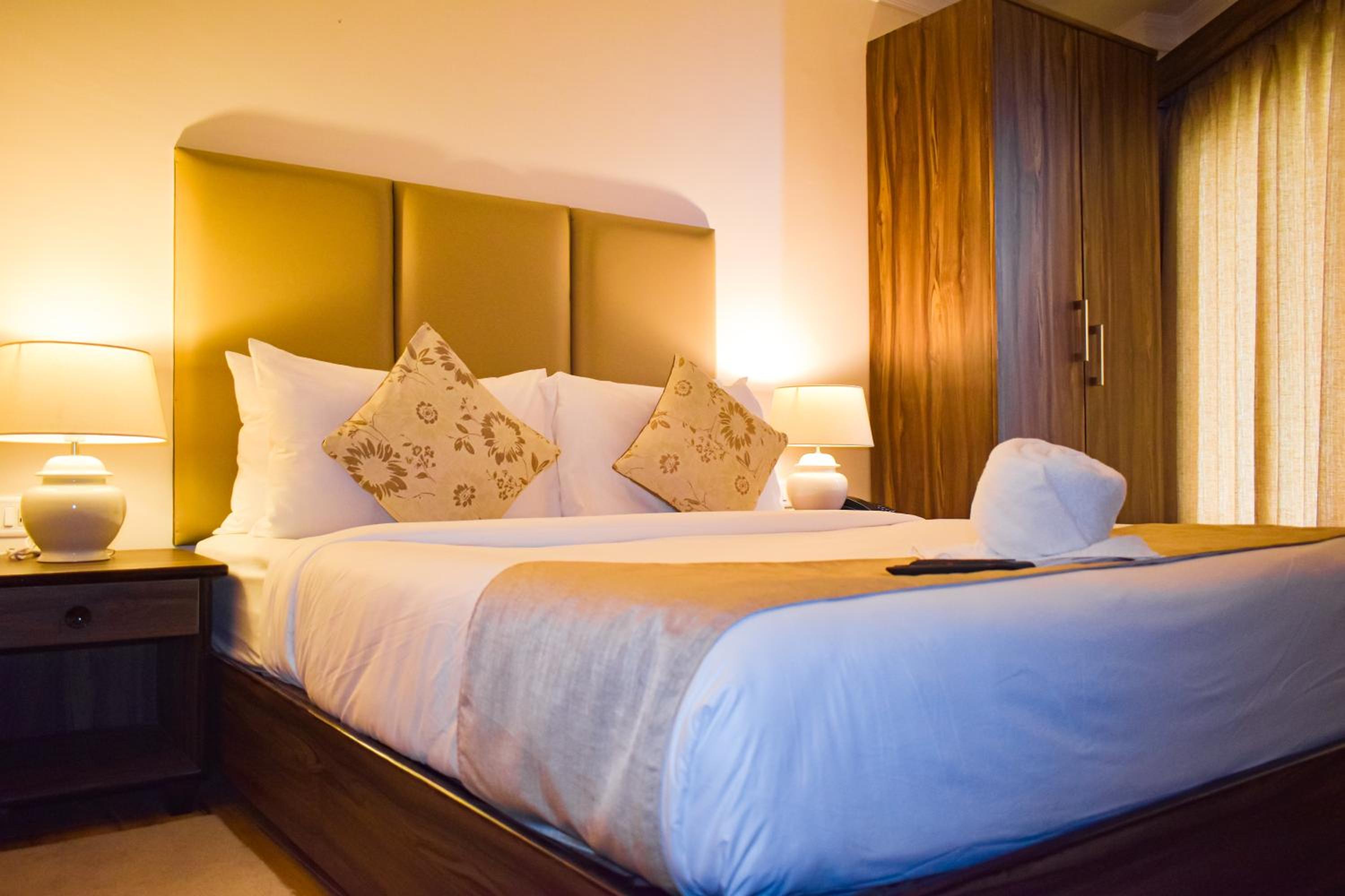 Standard Double Room - Photo 18