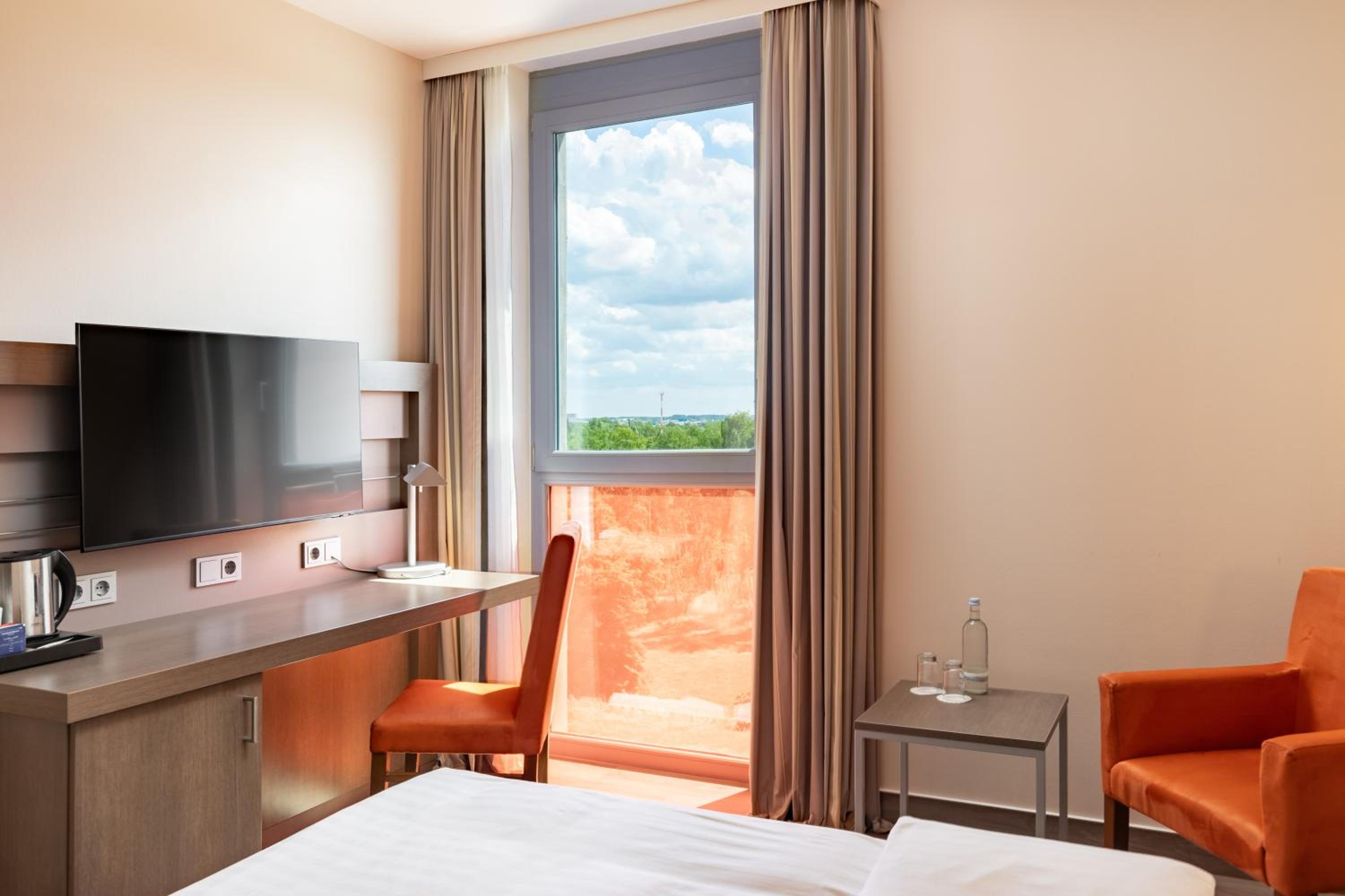 Business Double Room - Photo 3