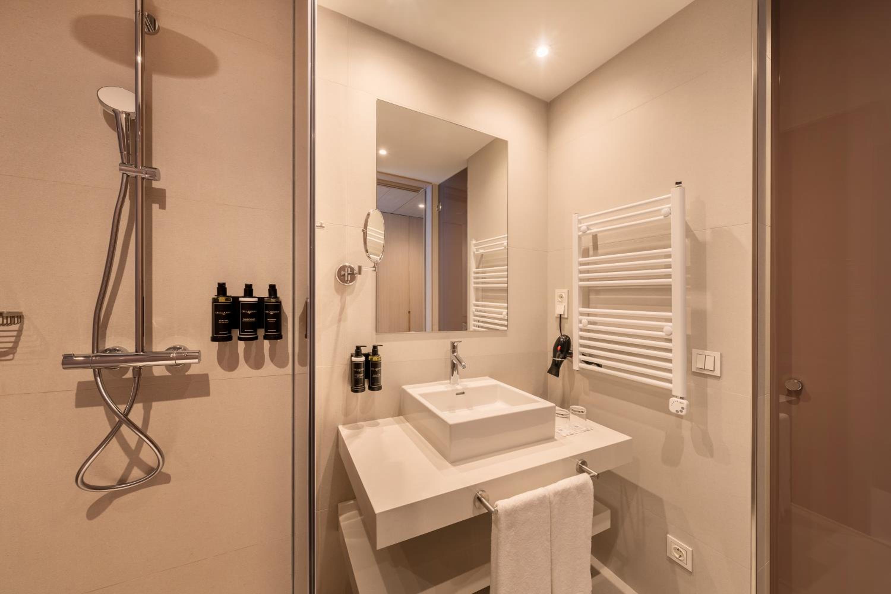 Oasis Deluxe with Terrace - Photo 5