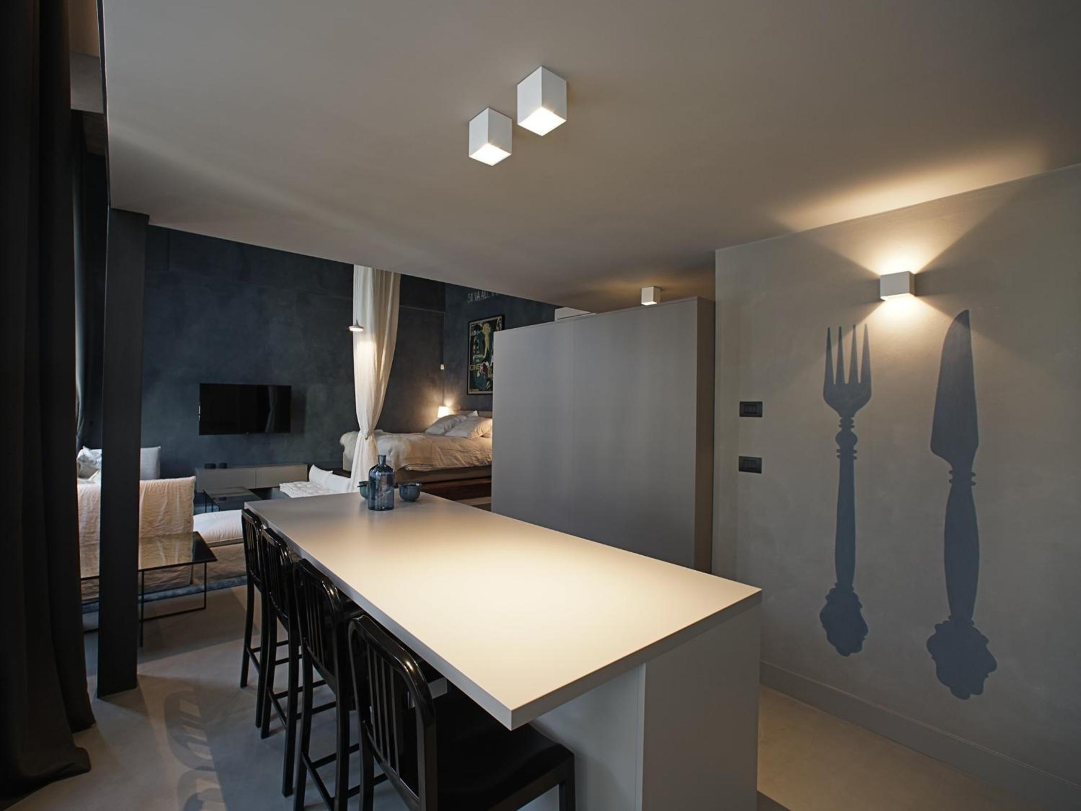 Apartment - Split Level - Photo 5