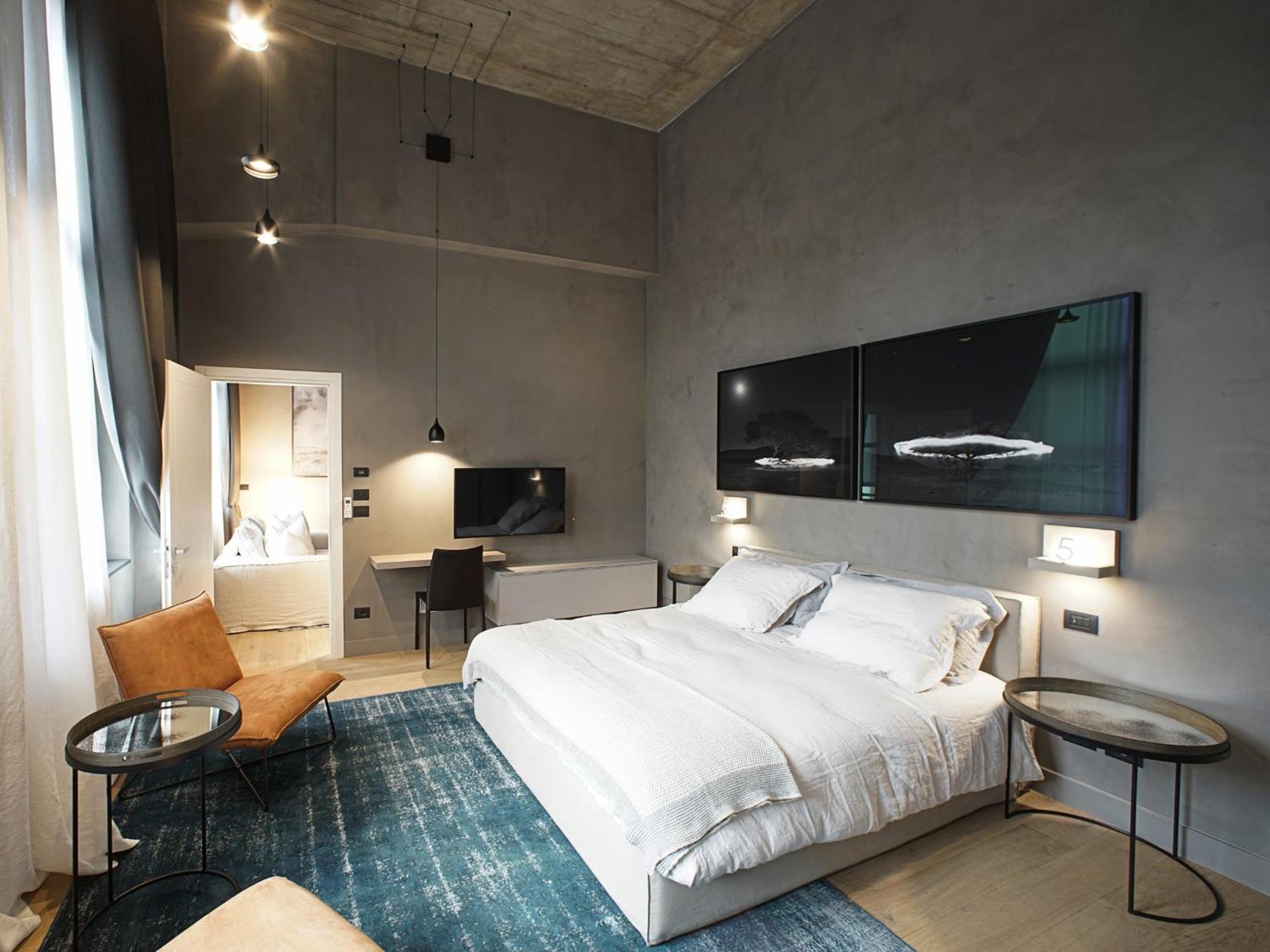 Apartment with Terrace - Photo 1