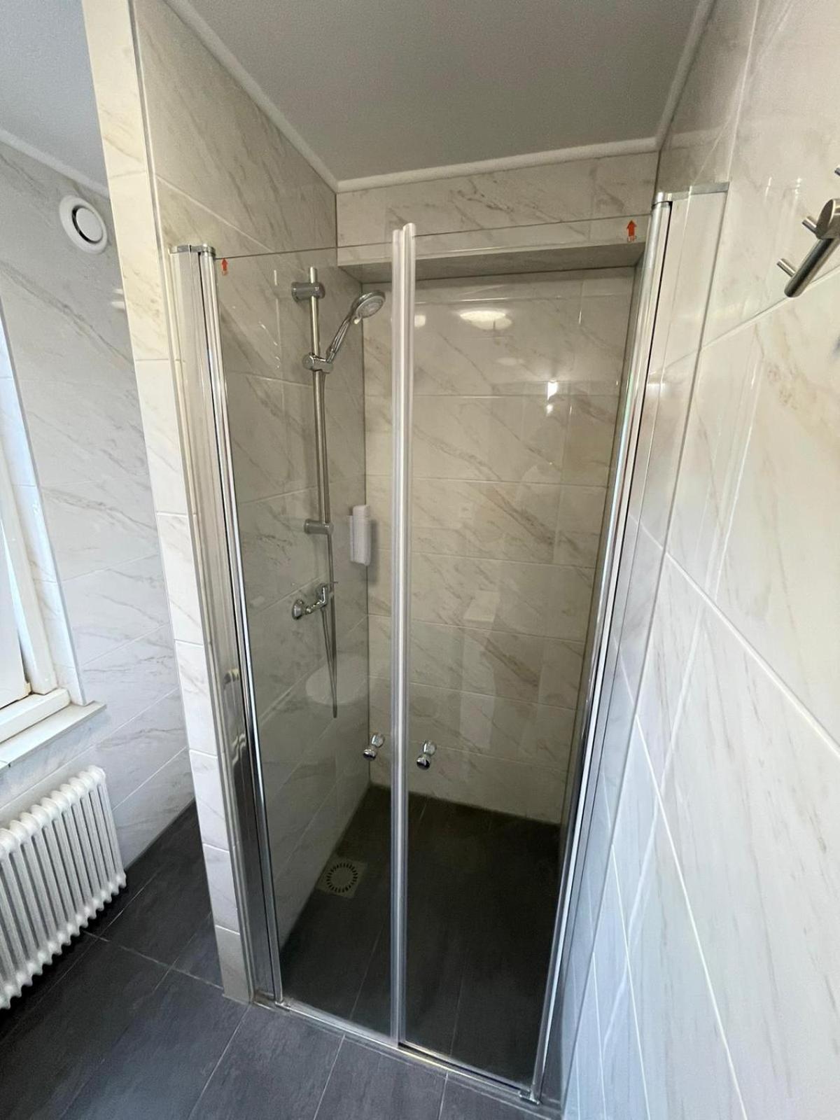 Comfort Triple Room with Shower - Photo 6