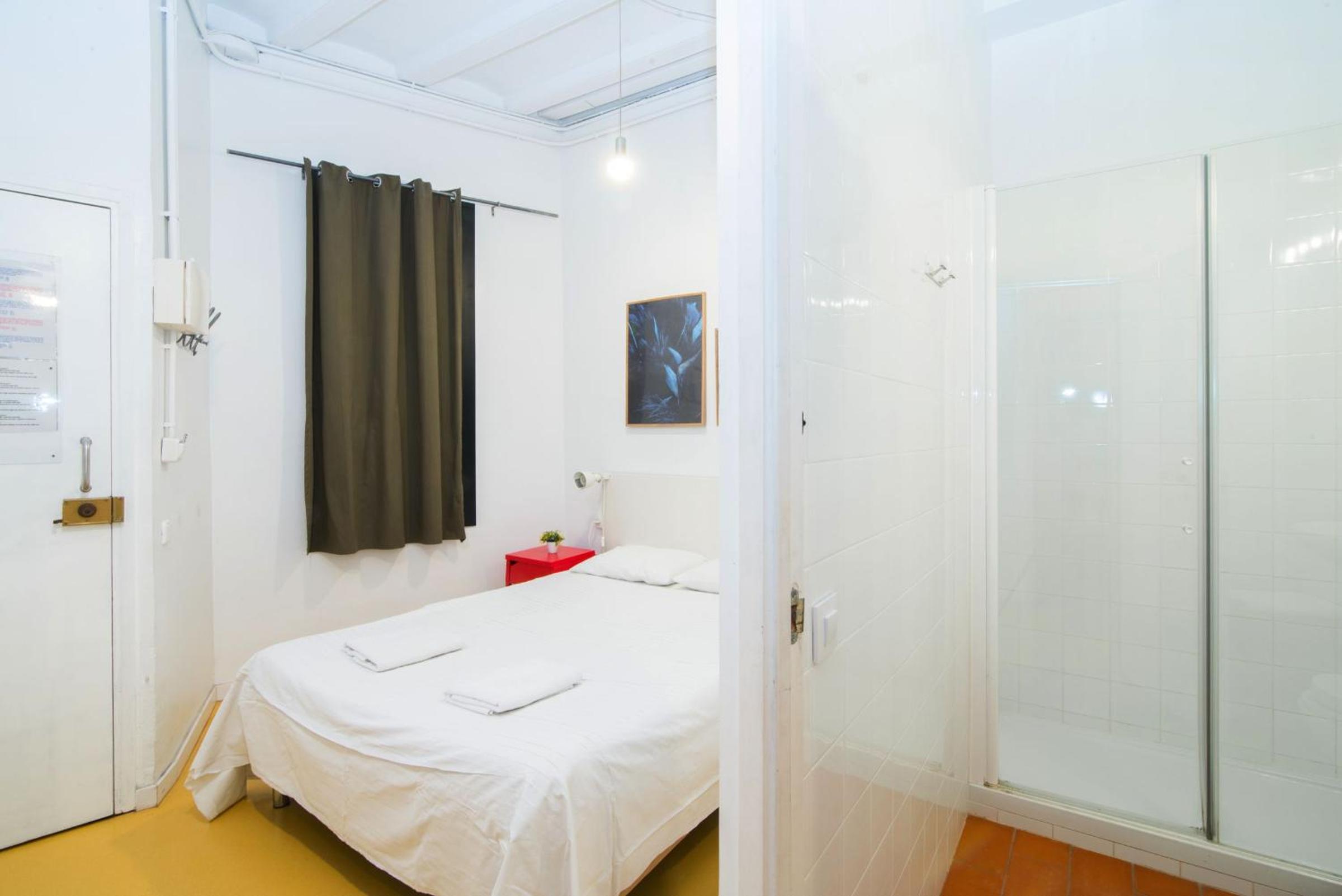 One-Bedroom Apartment photo 3