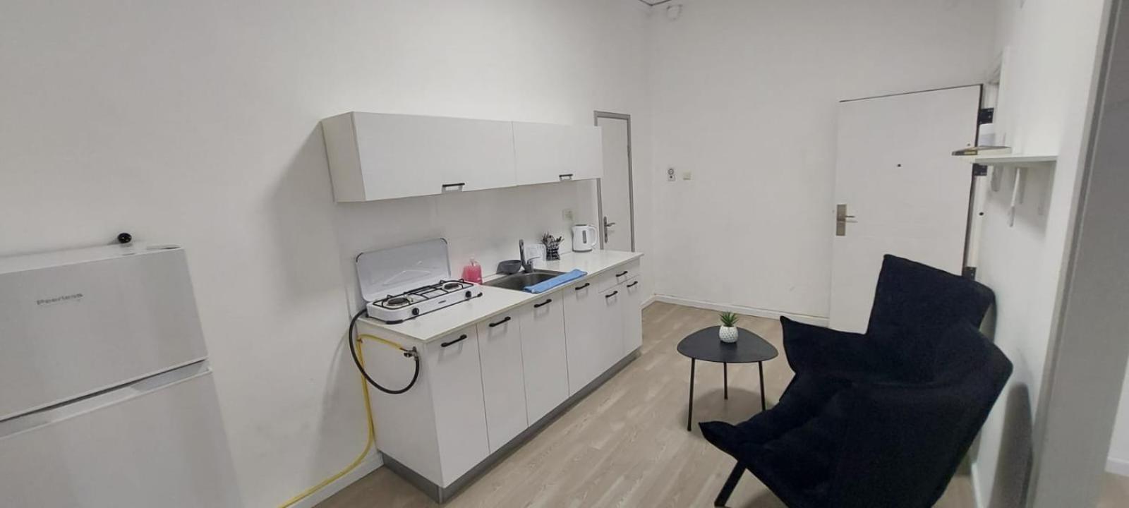 Two-Bedroom Apartment - Photo 6