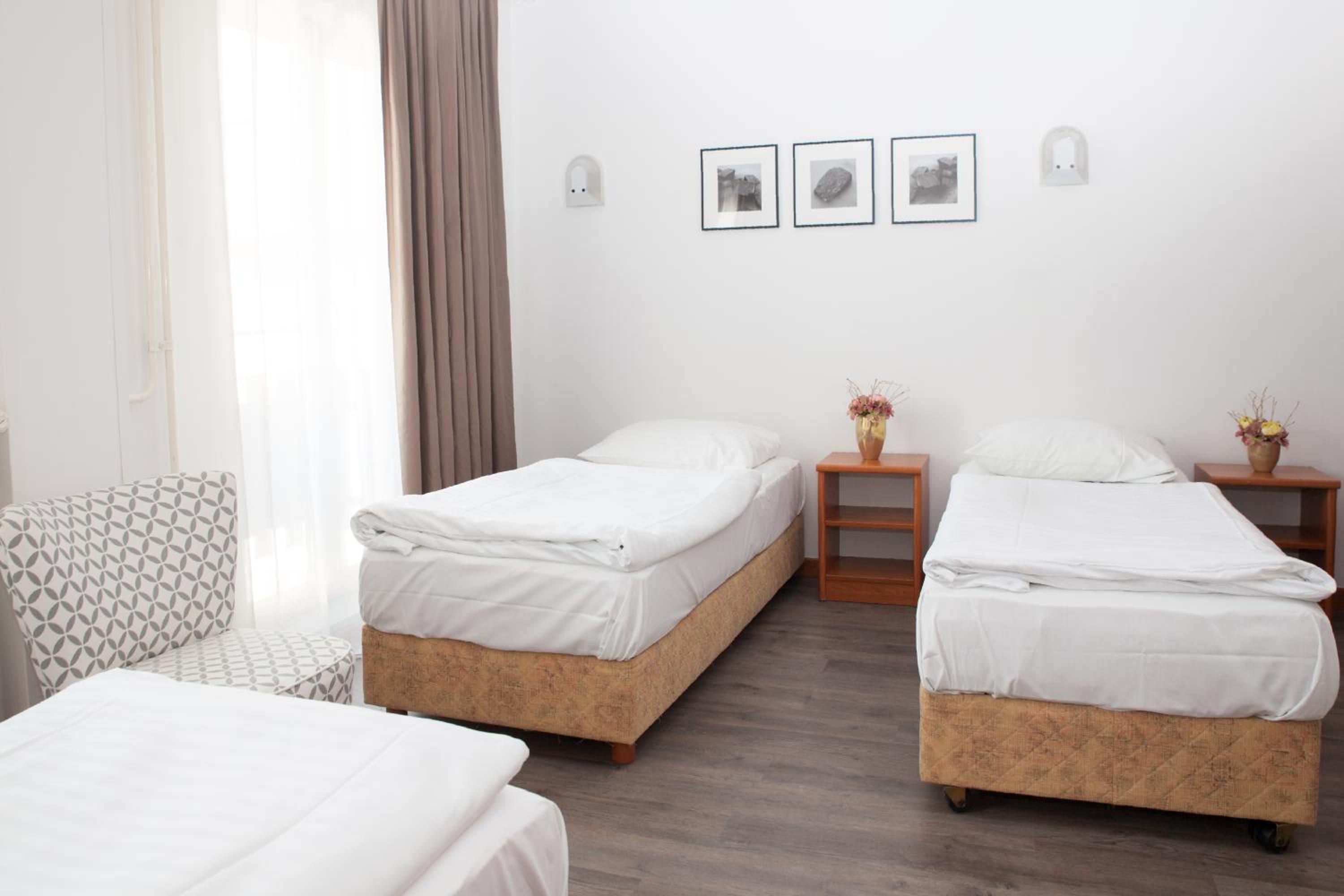 Triple Room - Photo 2