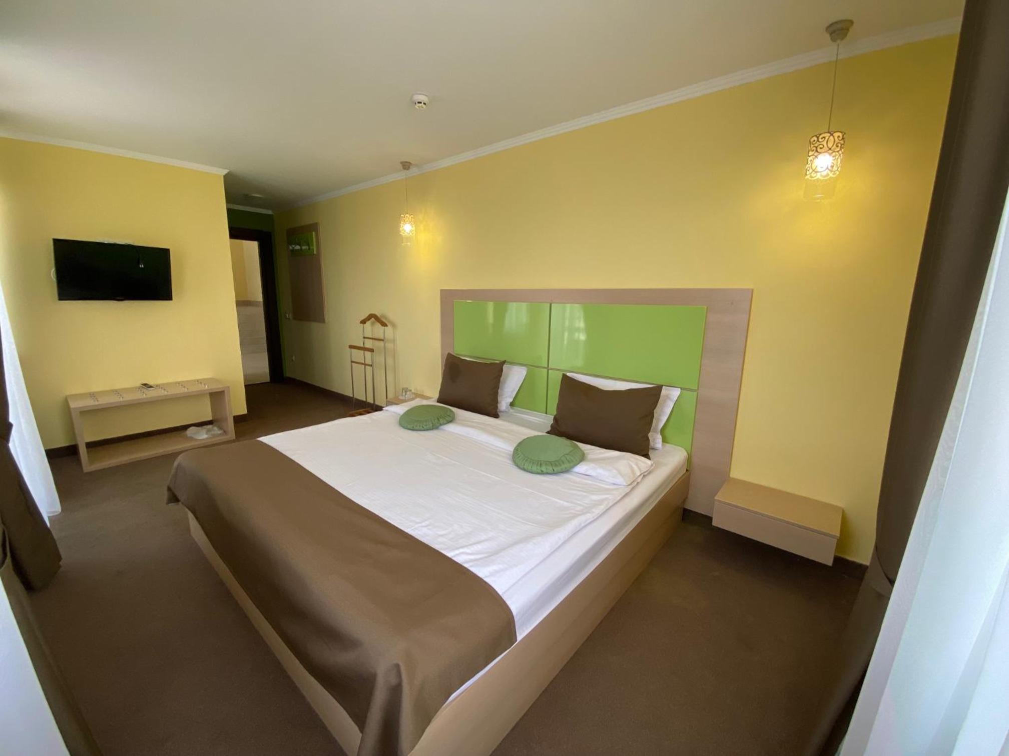 Superior Double Room with Balcony photo 1