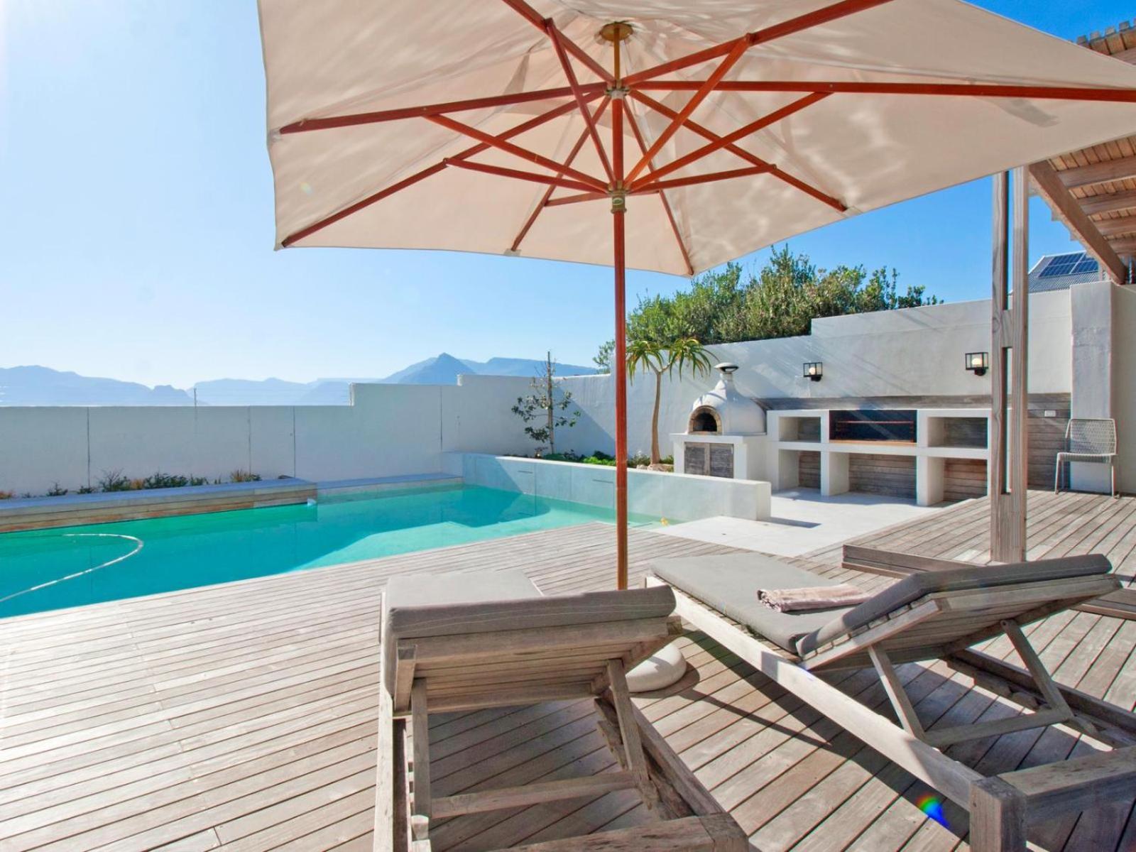 Luxury Holiday Home photo 3