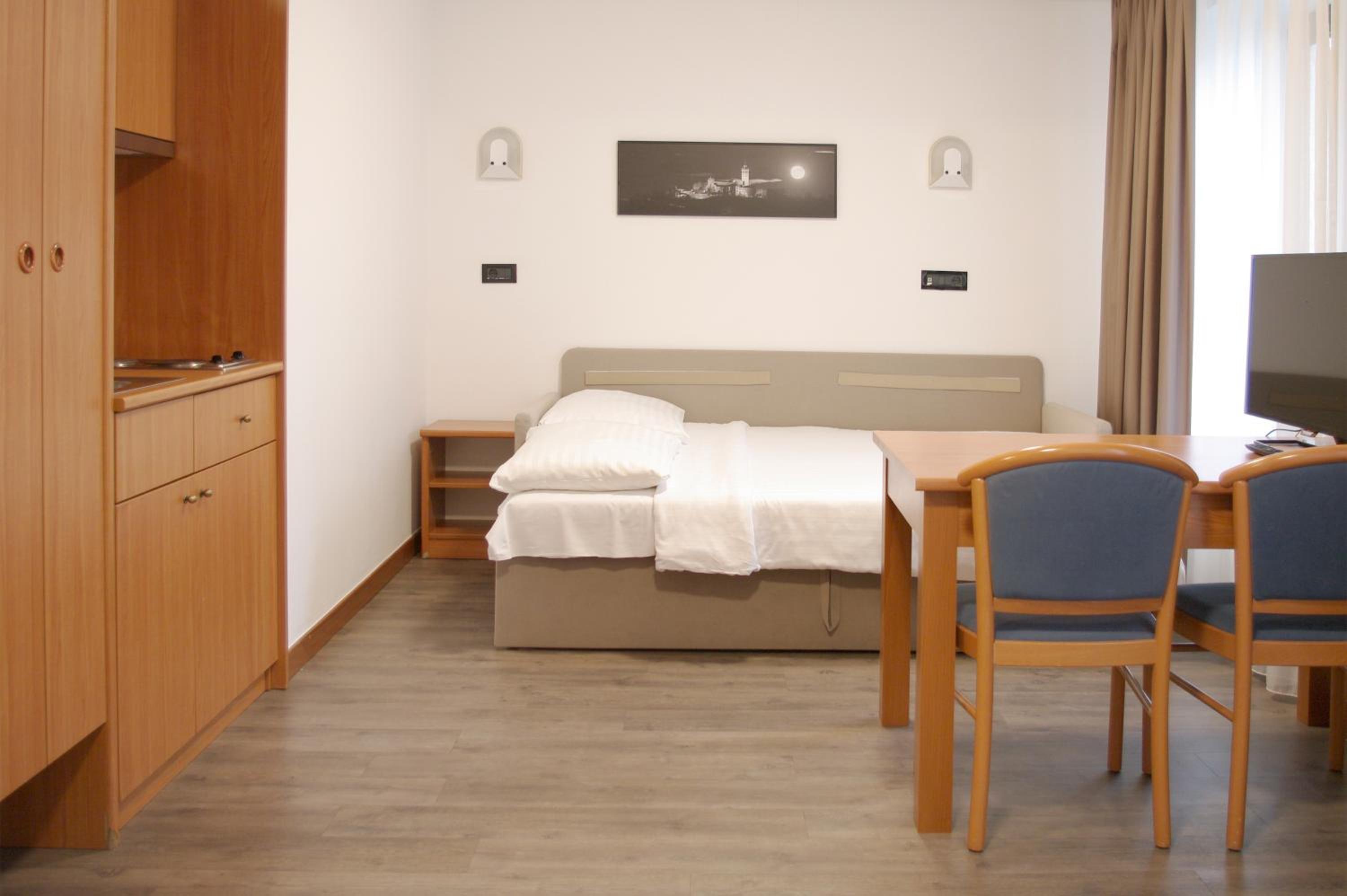 Apartment - Photo 6