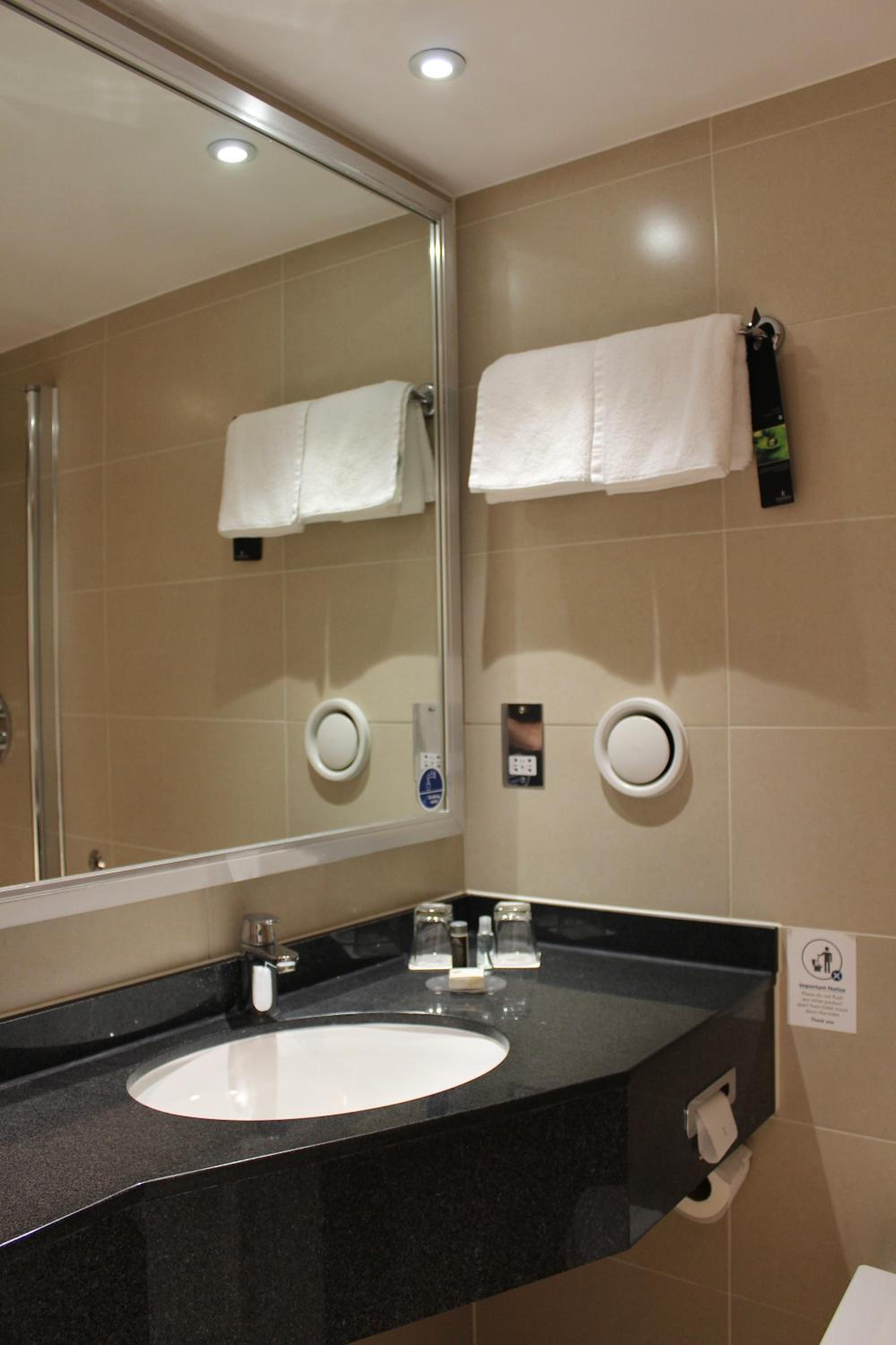 Standard Double Room - Photo 4
