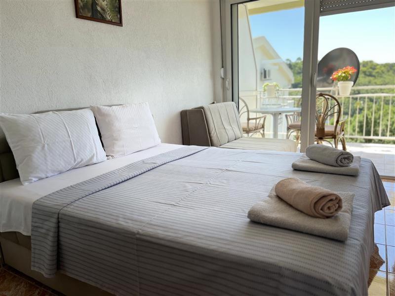 Studio with Balcony and Sea View photo 1