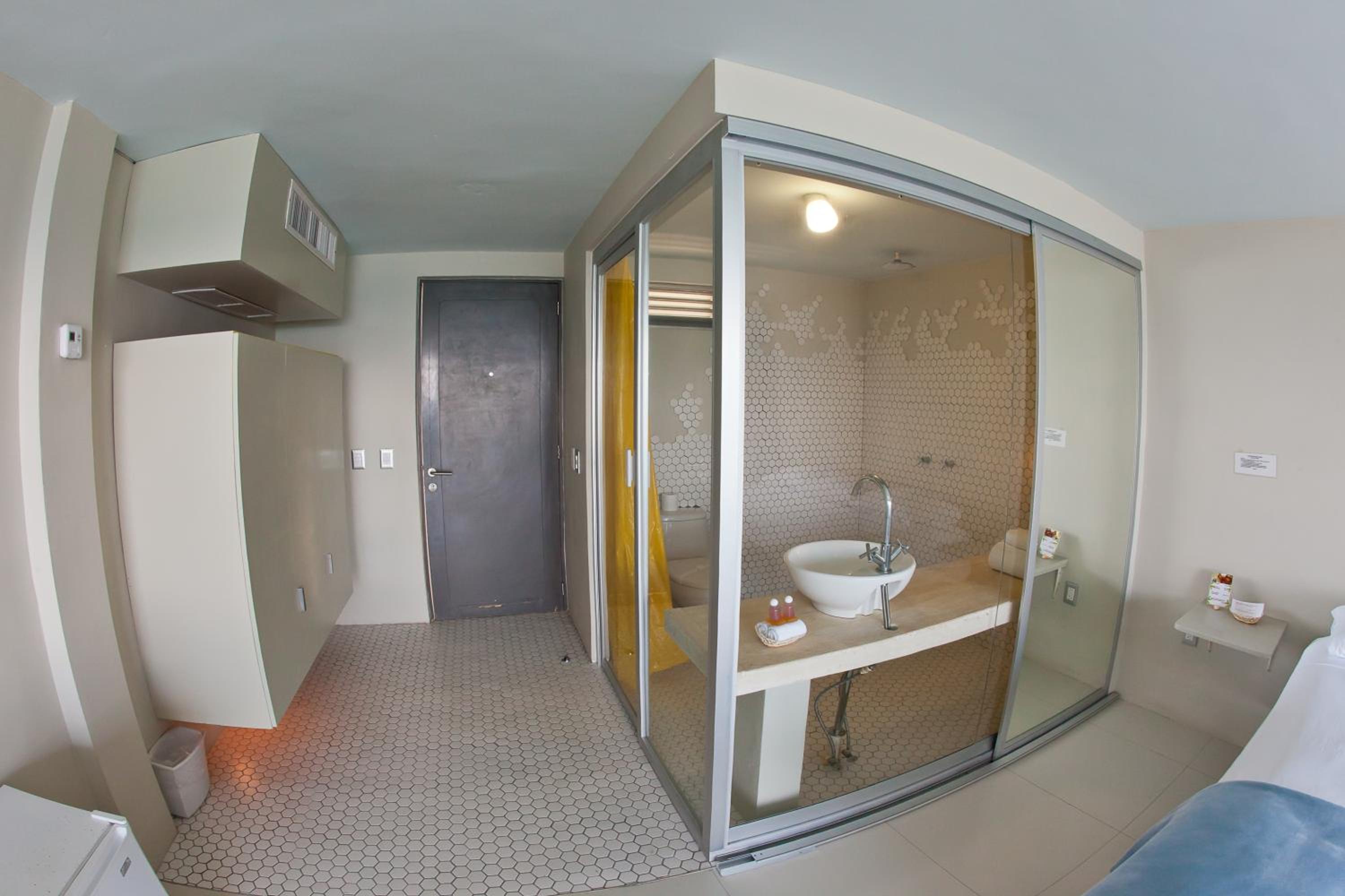 Room with Ocean View - Photo 32
