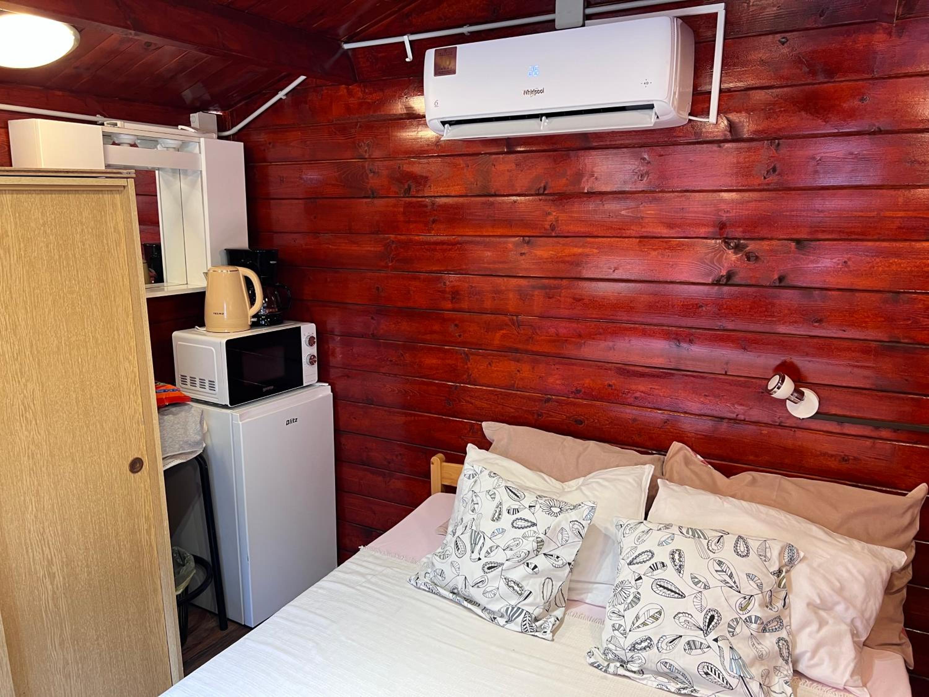 One-Bedroom Bungalow photo 1