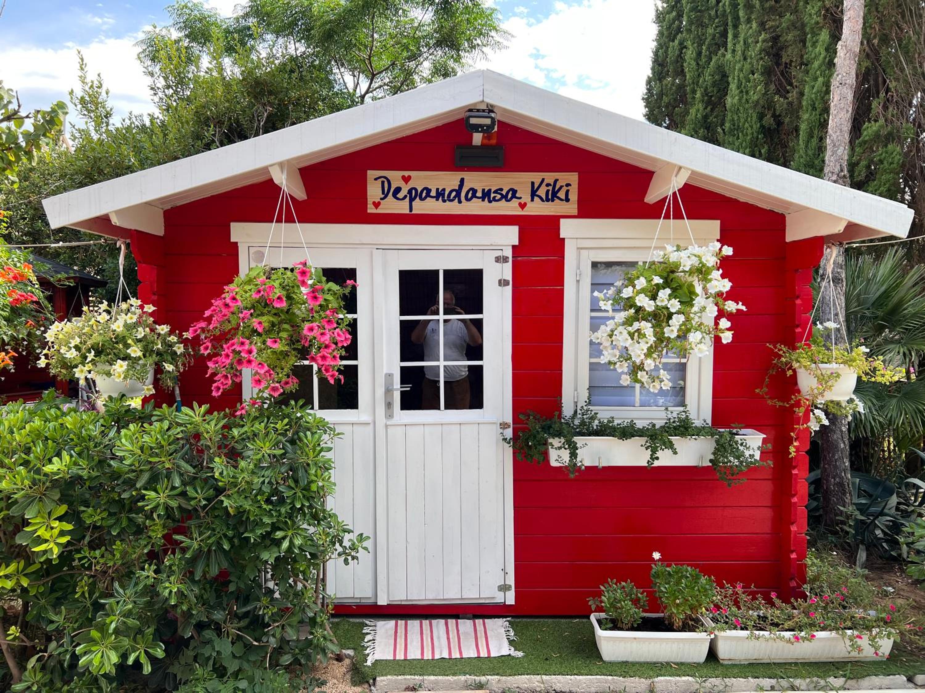 One-Bedroom Bungalow photo 3