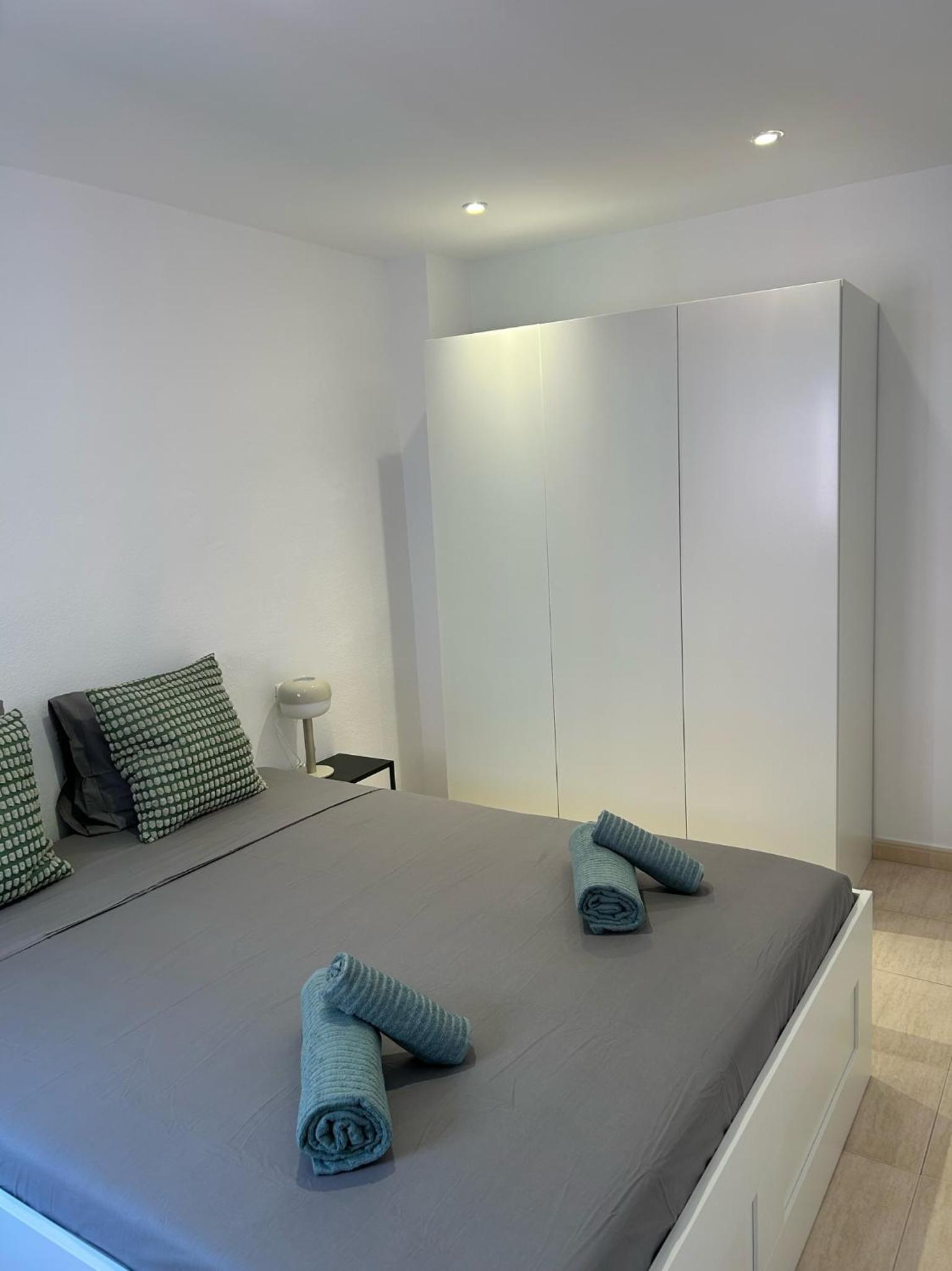 One-Bedroom Apartment photo 3