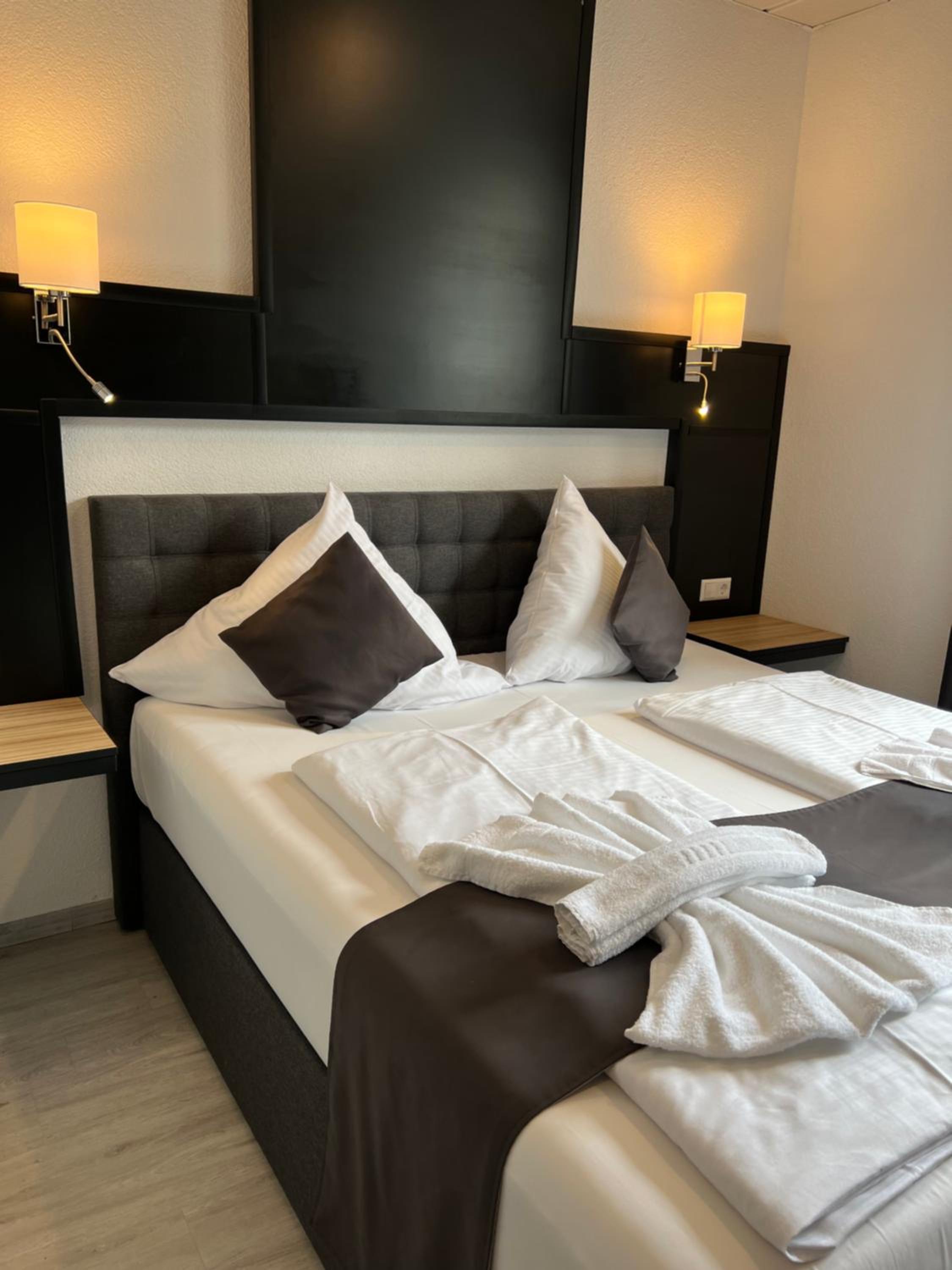 Double Room - Photo 1