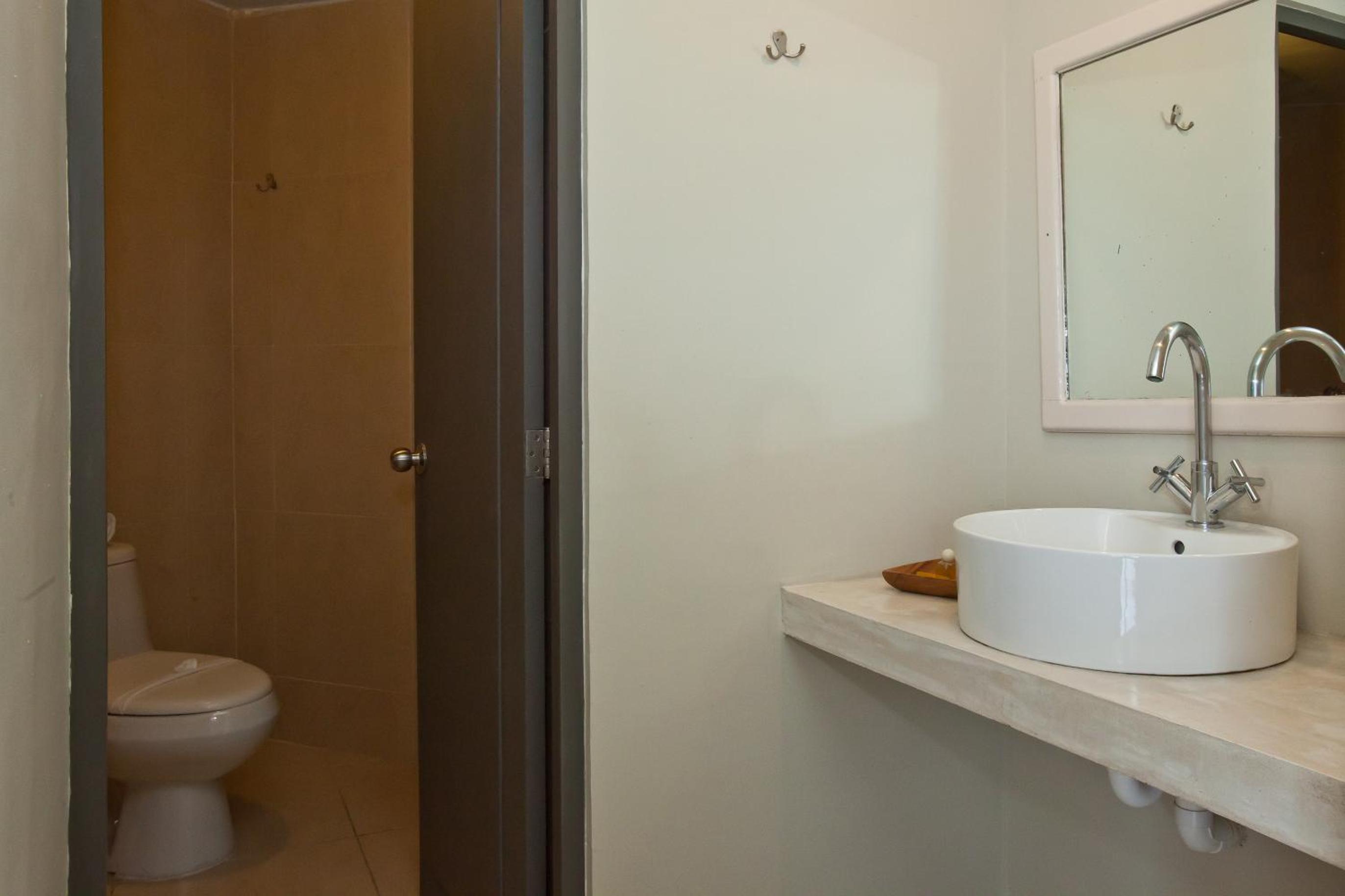 Room with Ocean View - Photo 19