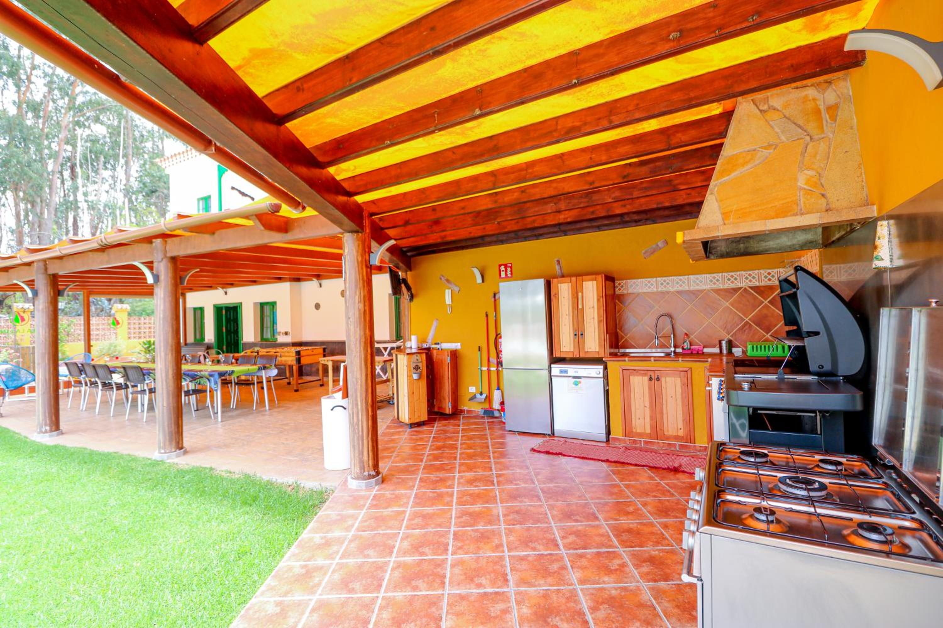 Villa photo 3