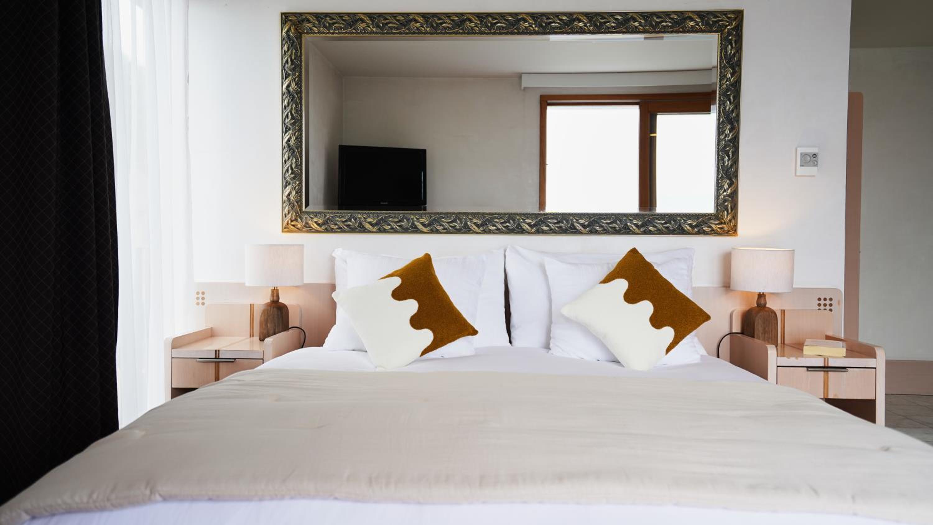 Double Room with Castle View - Photo 7
