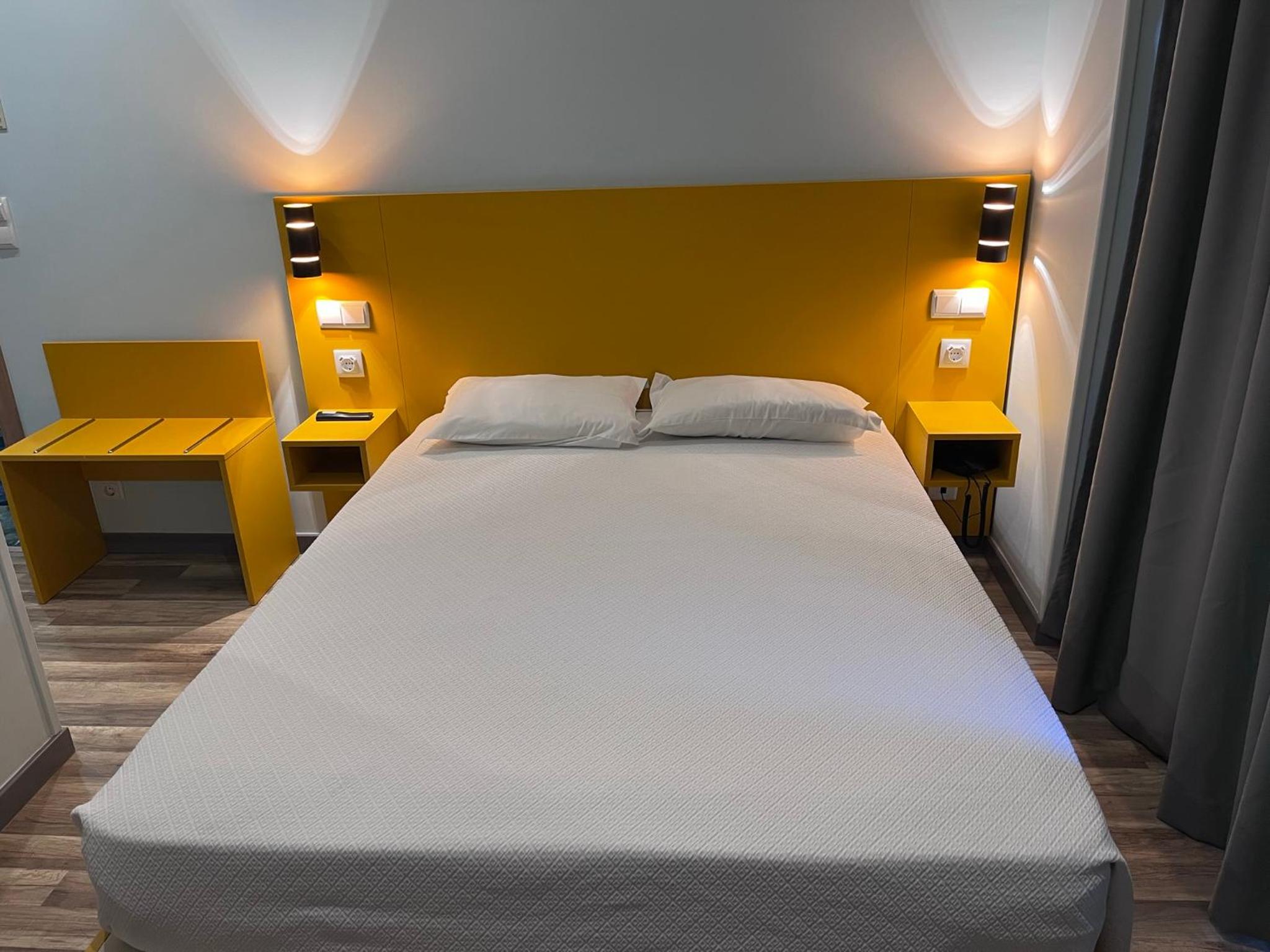 Budget Double Room photo 3