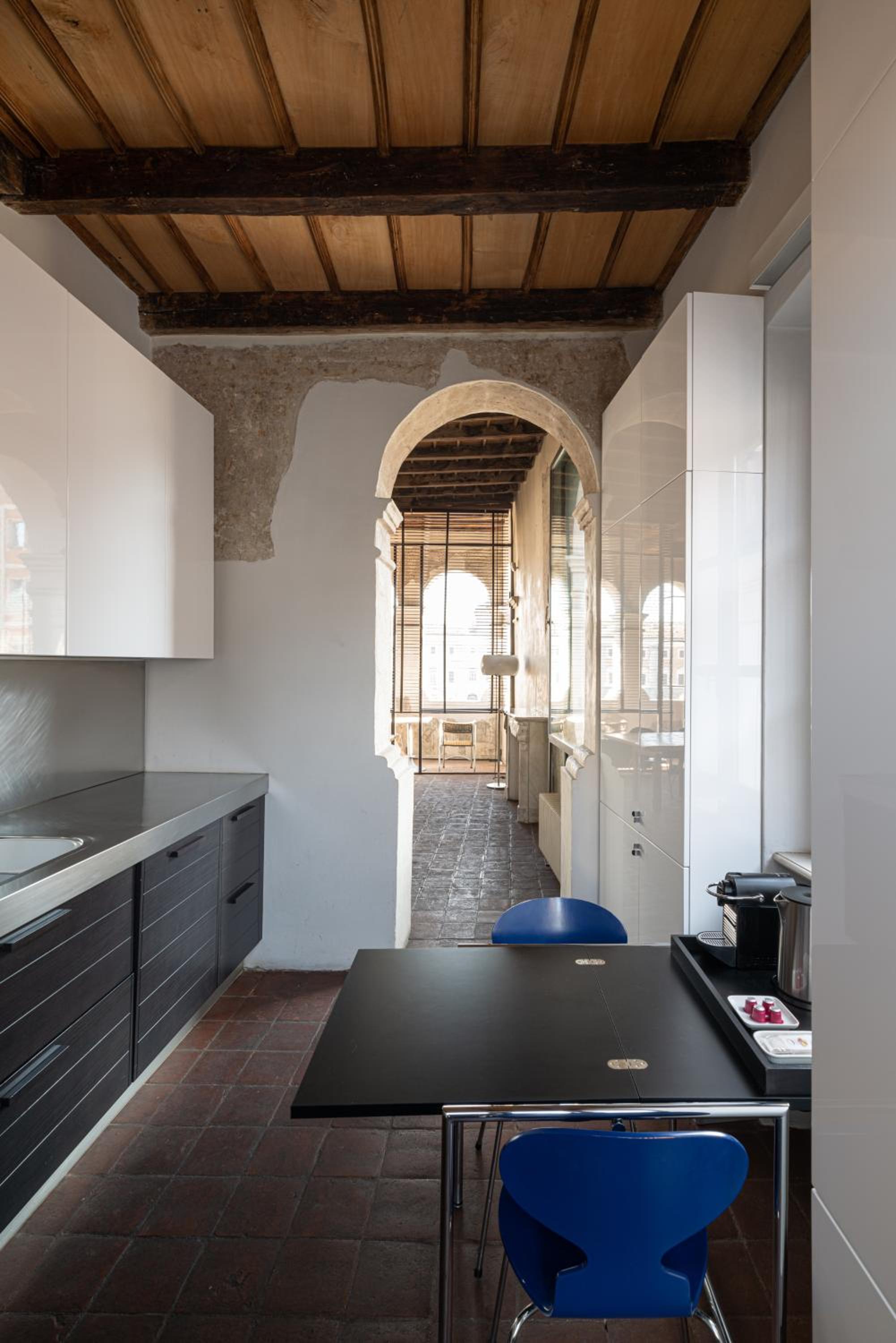 Suite with Terrace - Photo 5