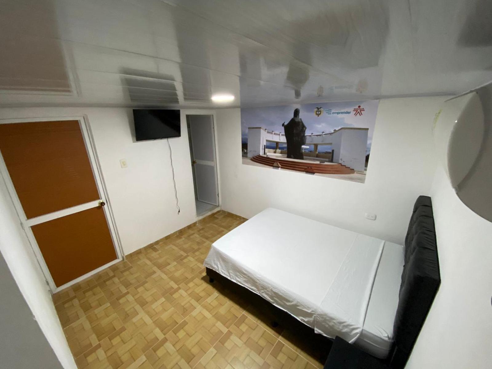 Double Room With Private Bathroom photo 3