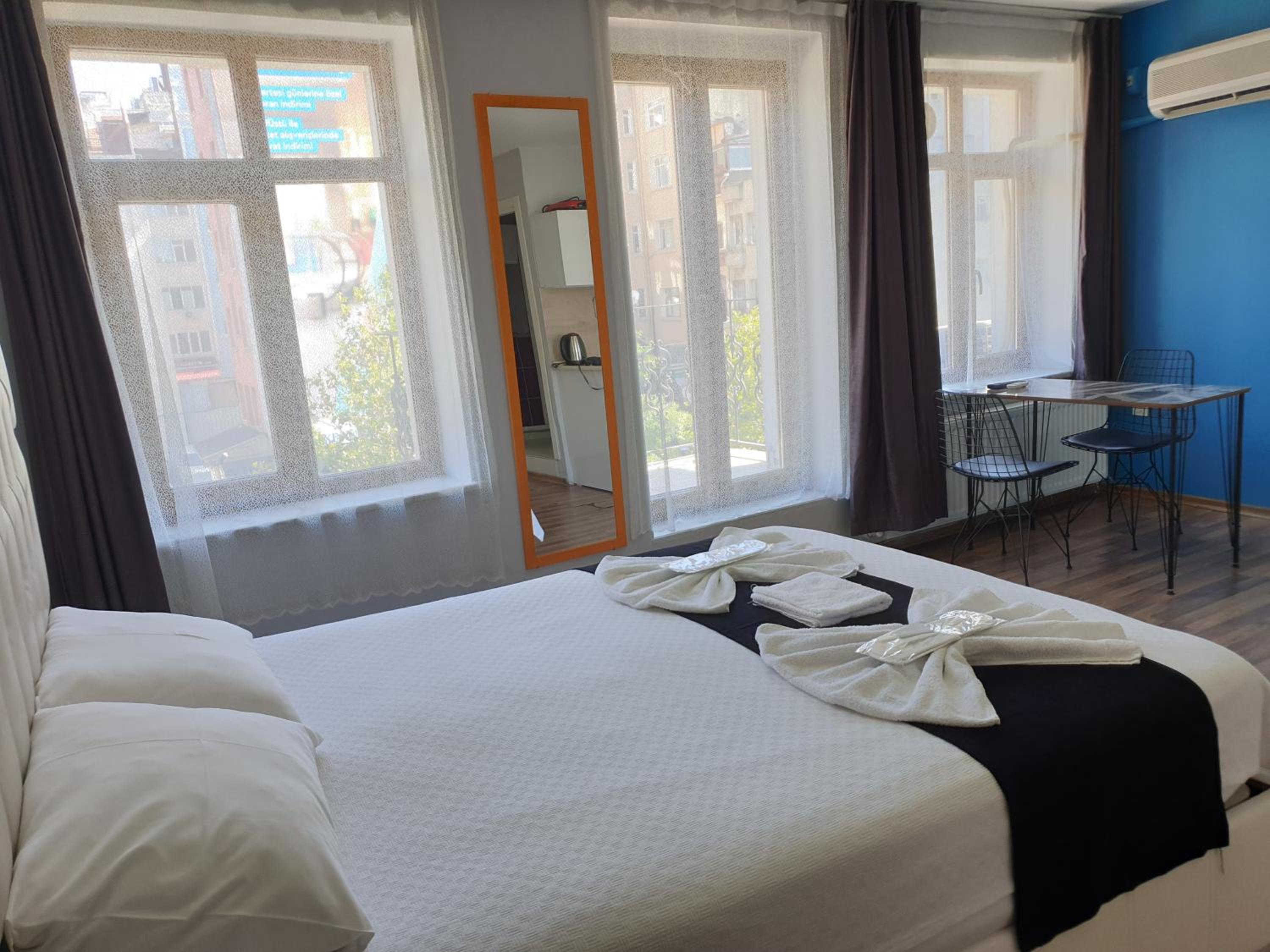 Double Room With Balcony photo 3