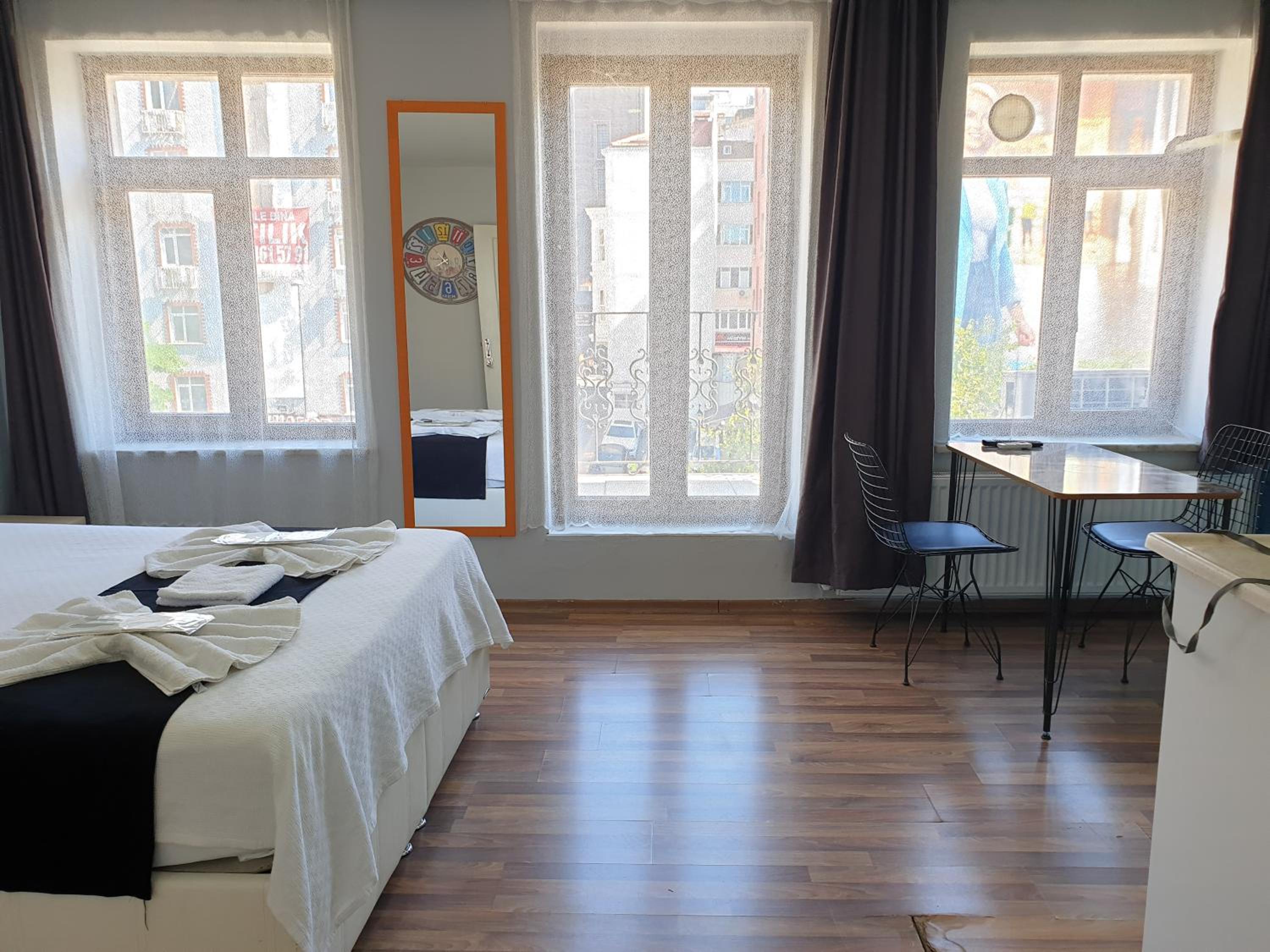 Double Room With Balcony photo 2