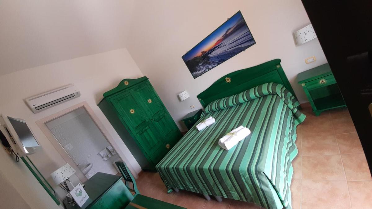 Standard Double or Twin Room photo 2