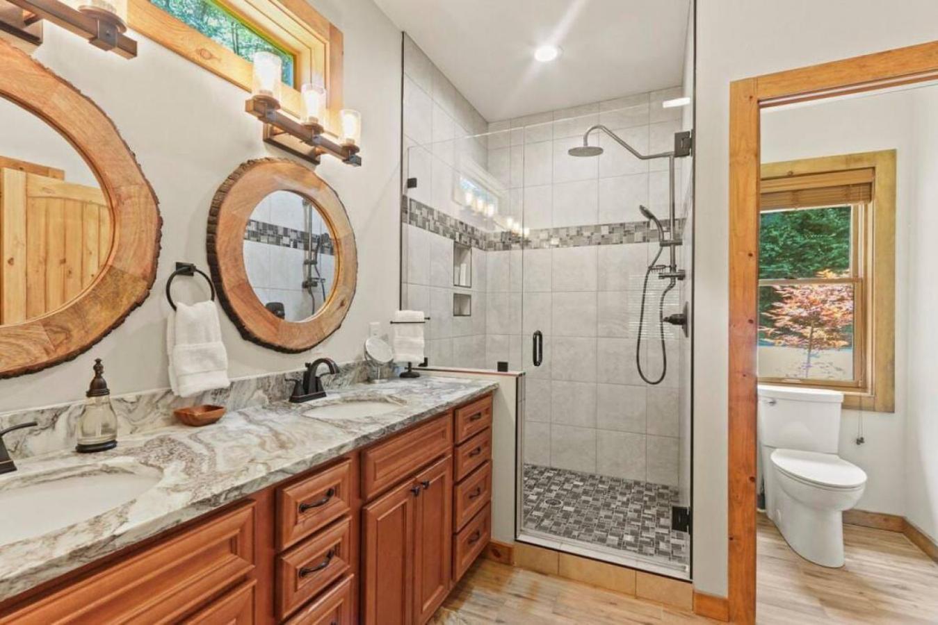 Four-Bedroom House photo 1