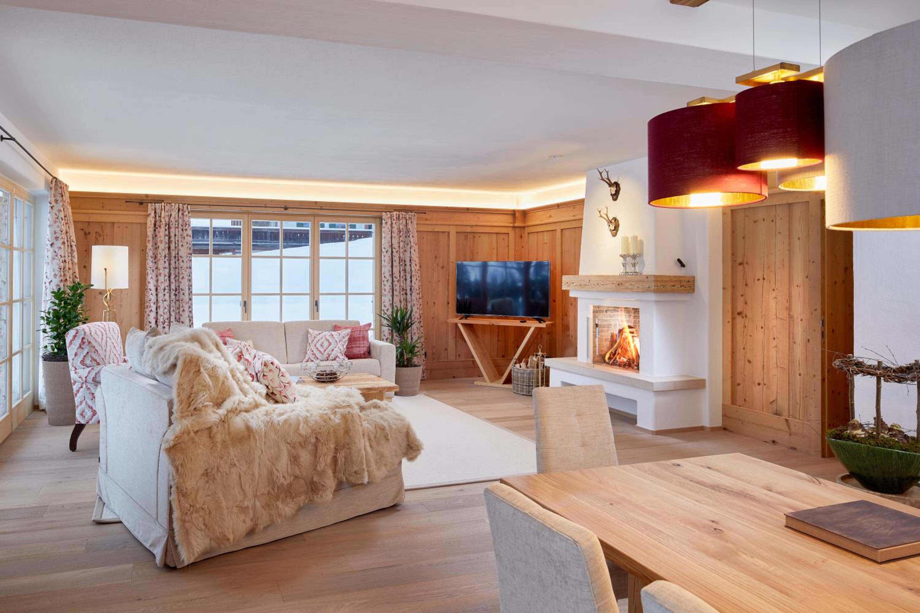 Three-Bedroom Chalet photo 1
