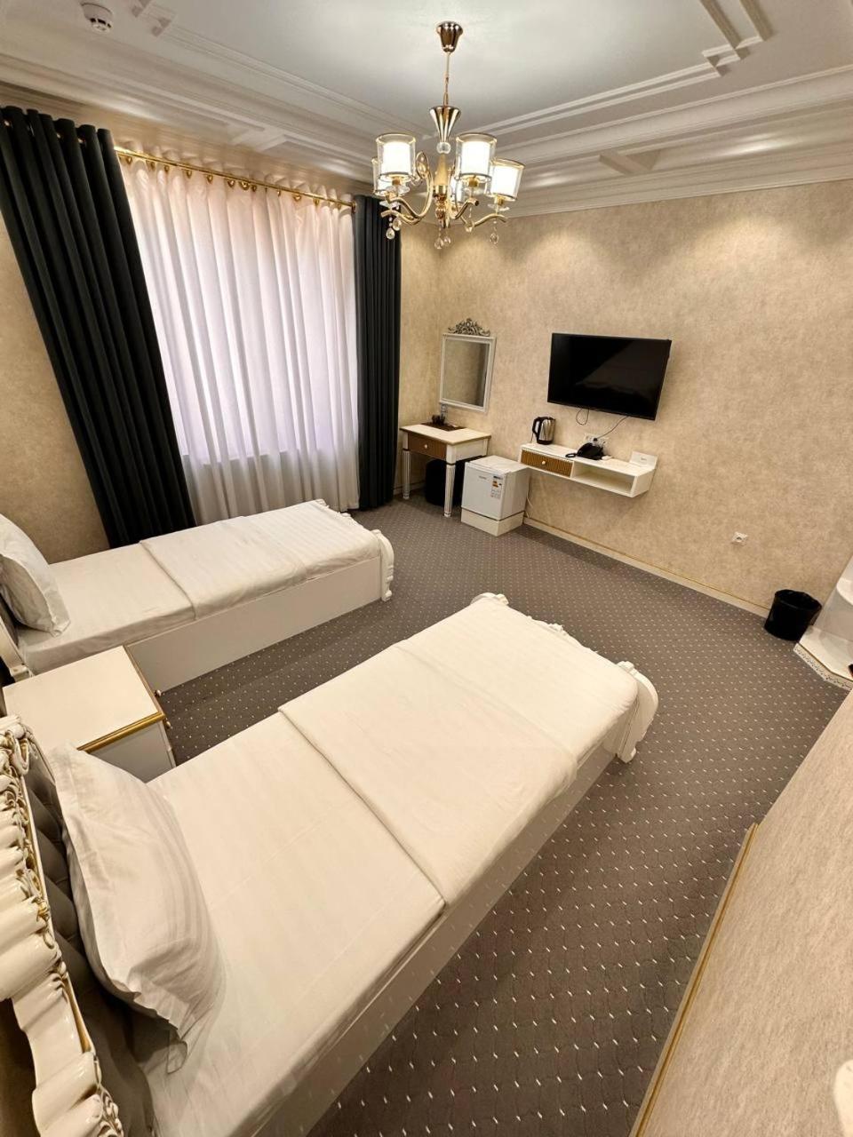 Single Room with Private Bathroom photo 1