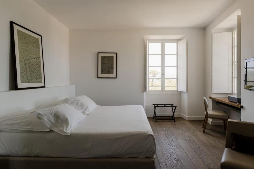 Deluxe Double Room with Shower