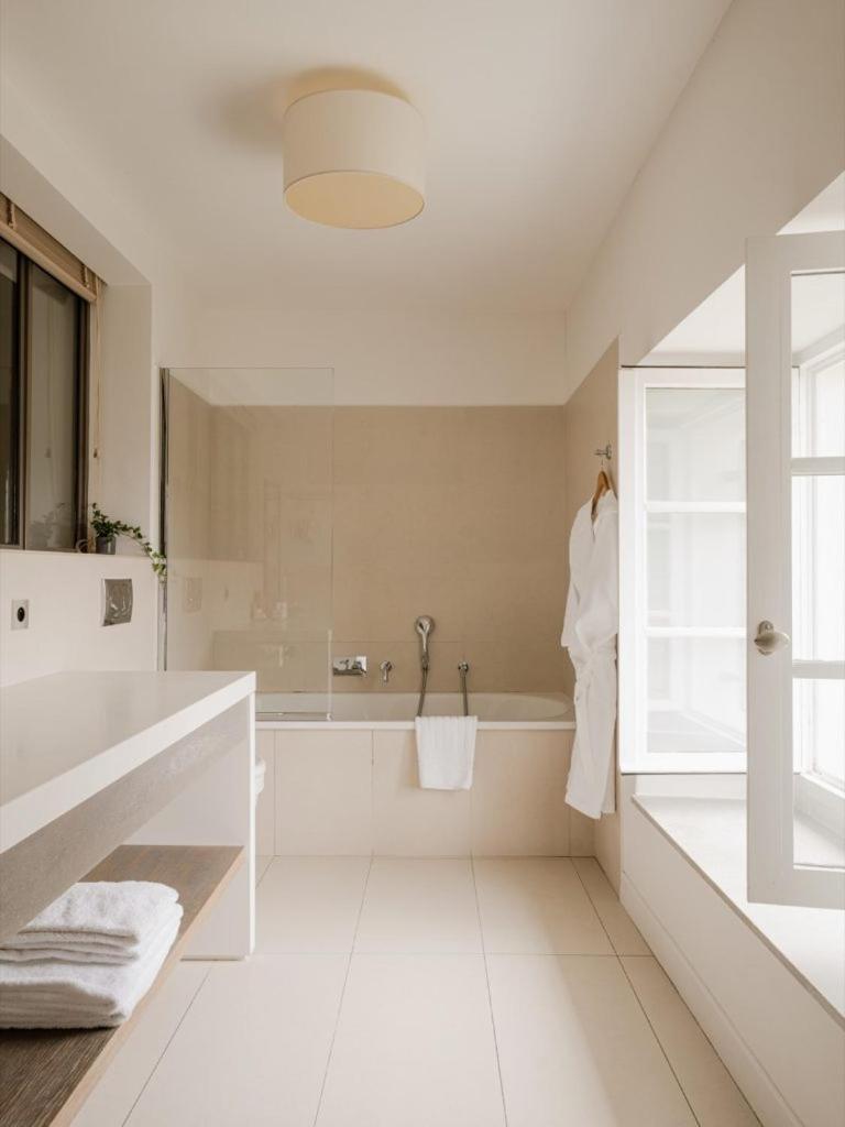 Deluxe Suite - Photo 3