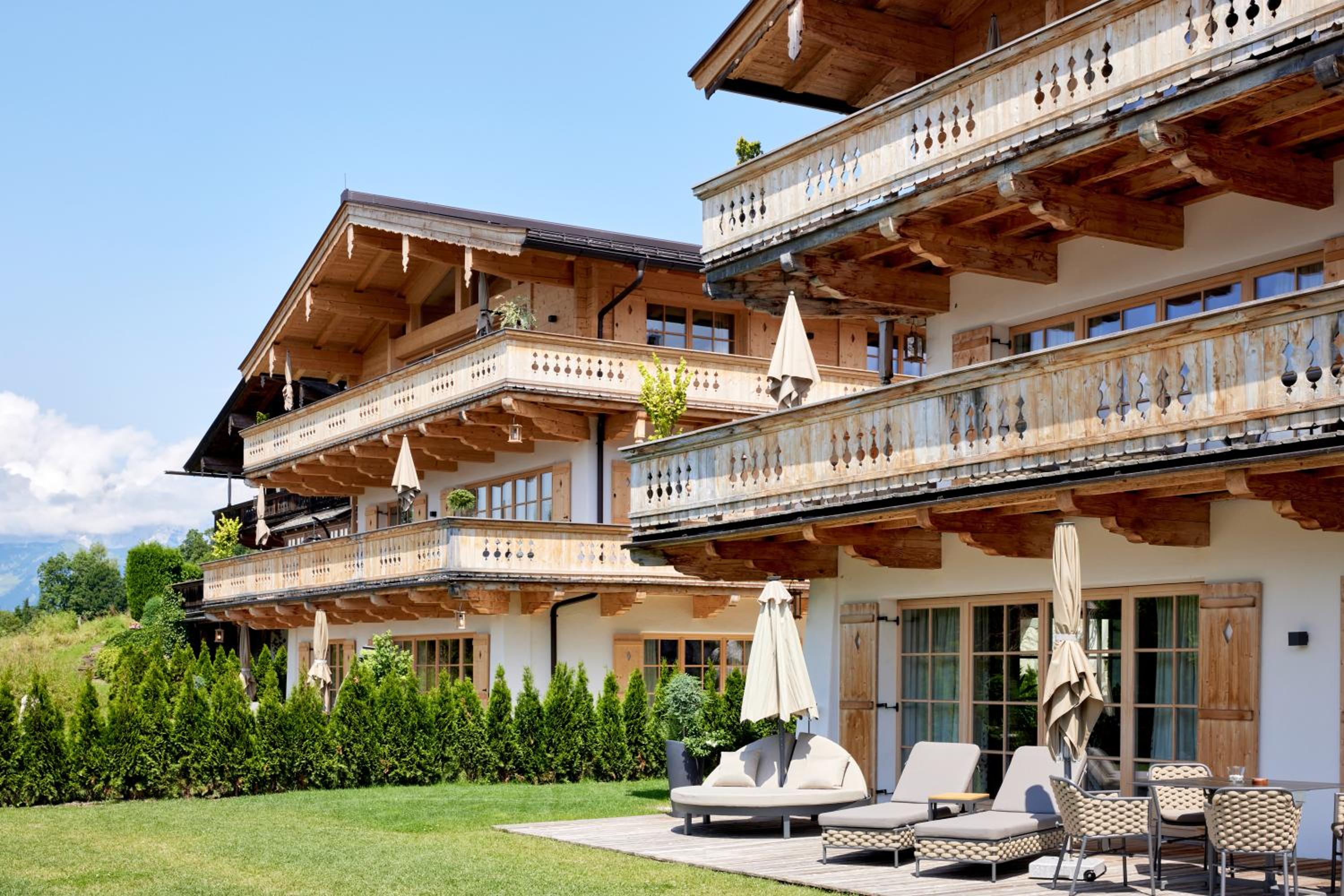 Deluxe Chalet photo 2