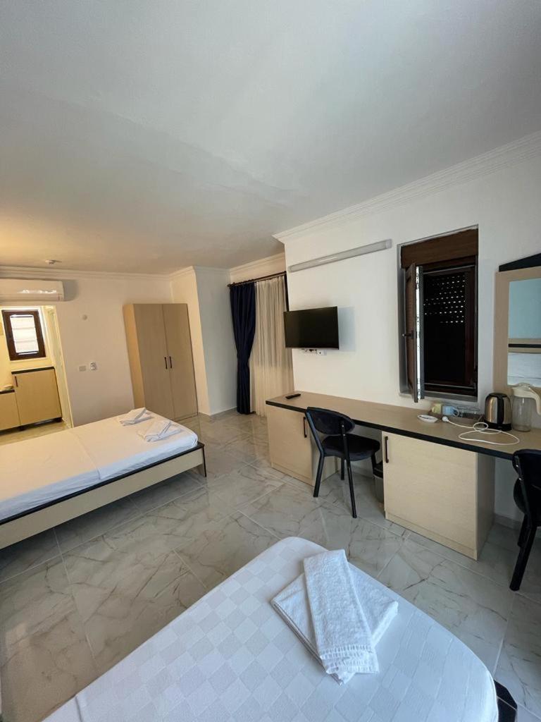 Standard Triple Room photo 2