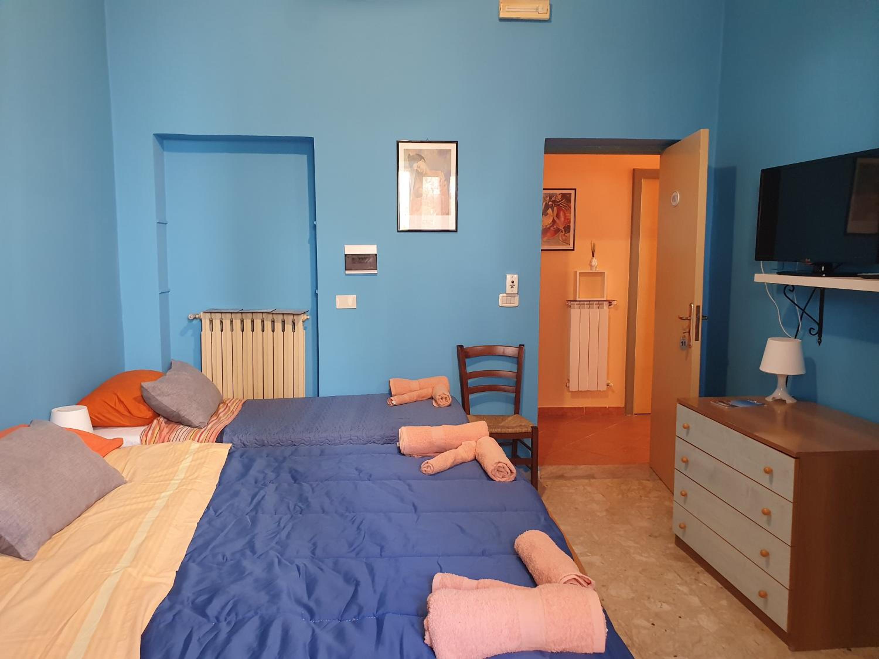 Triple Room with Private Bathroom photo 3