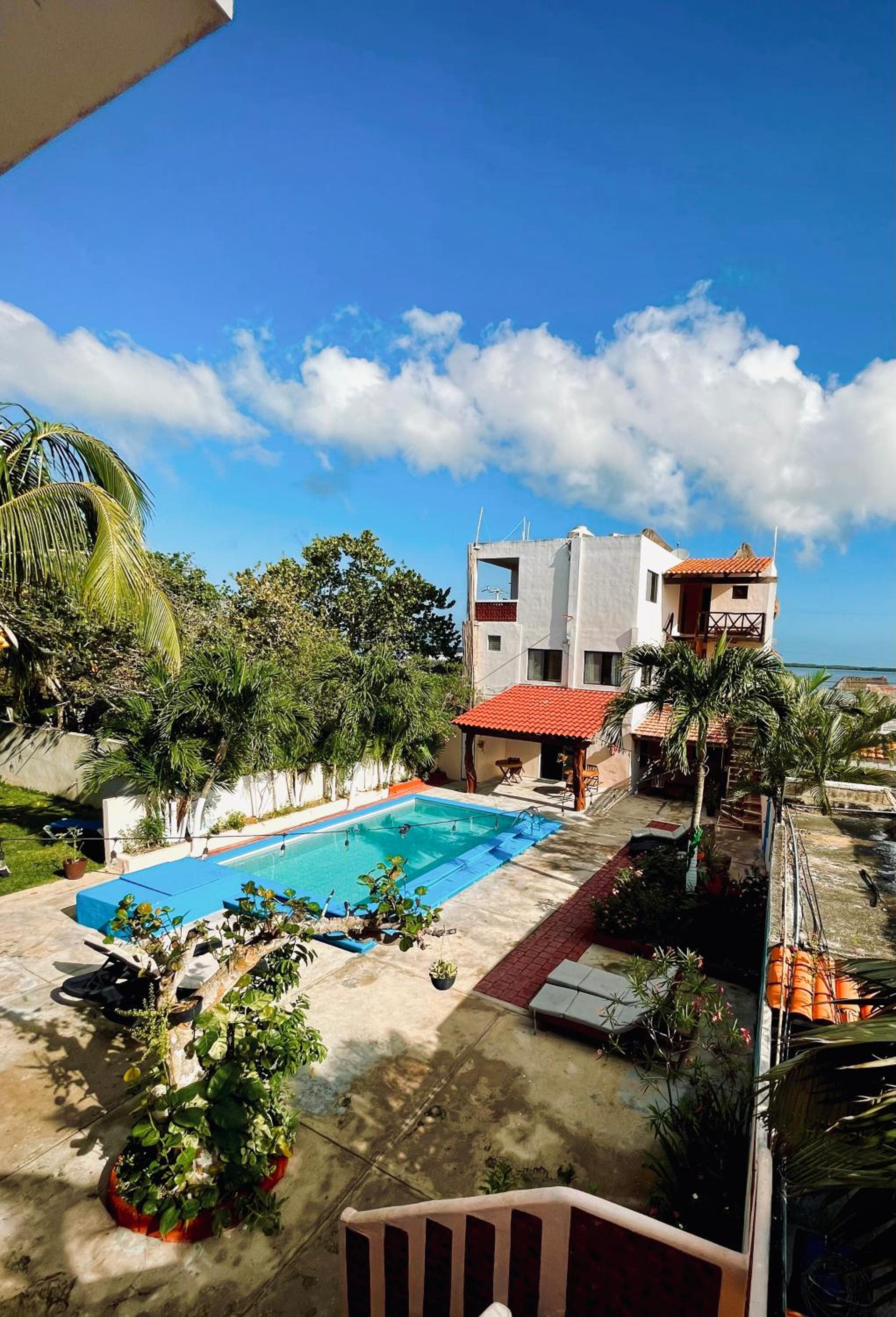 Double Room with Pool View photo 2