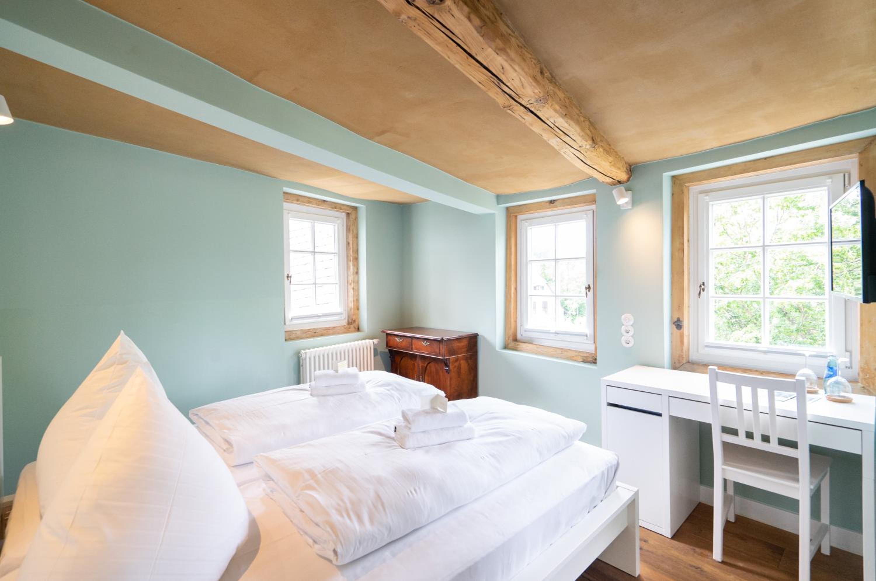 King Room with Lake View photo 1