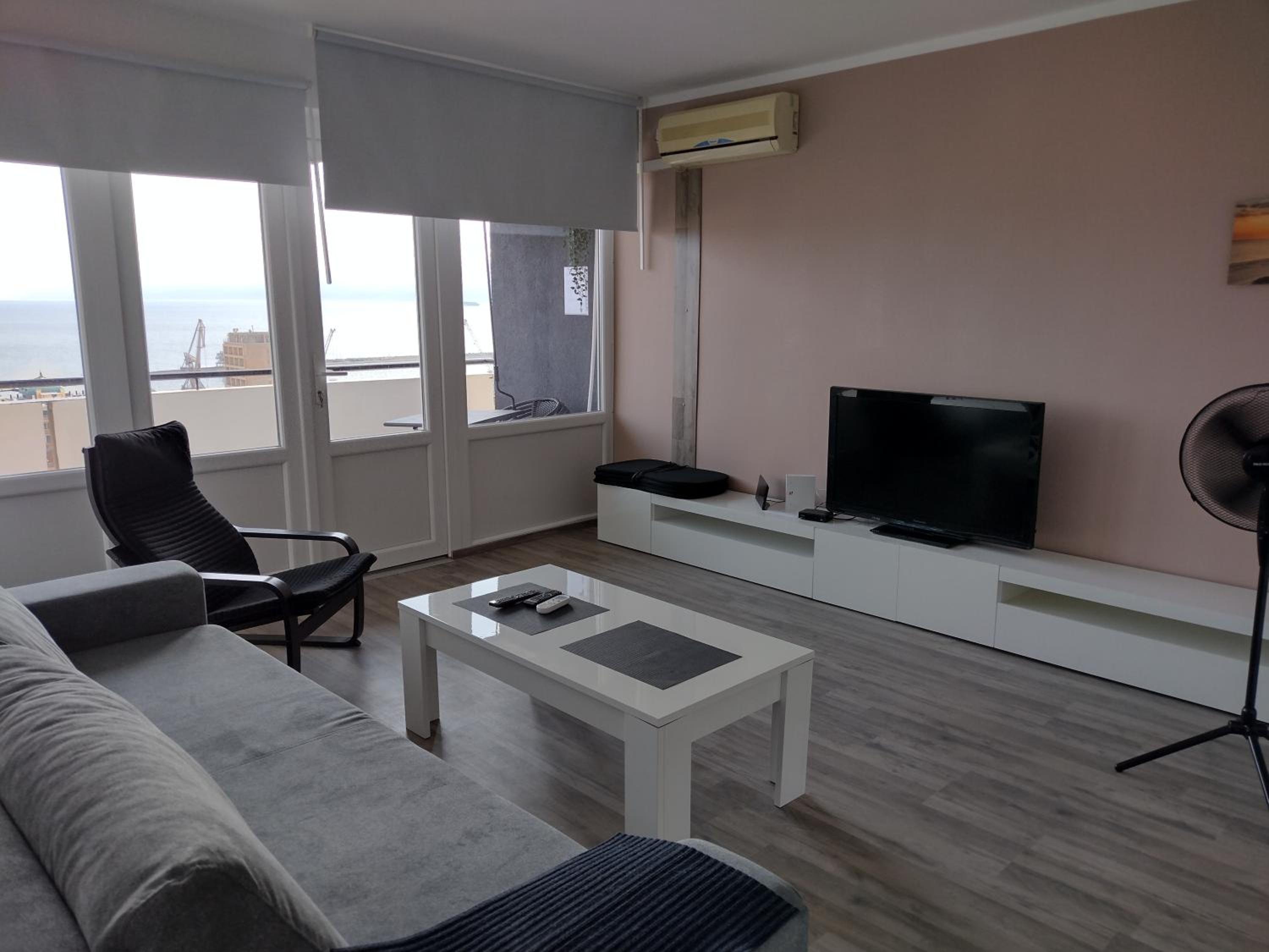 Apartment with Sea View