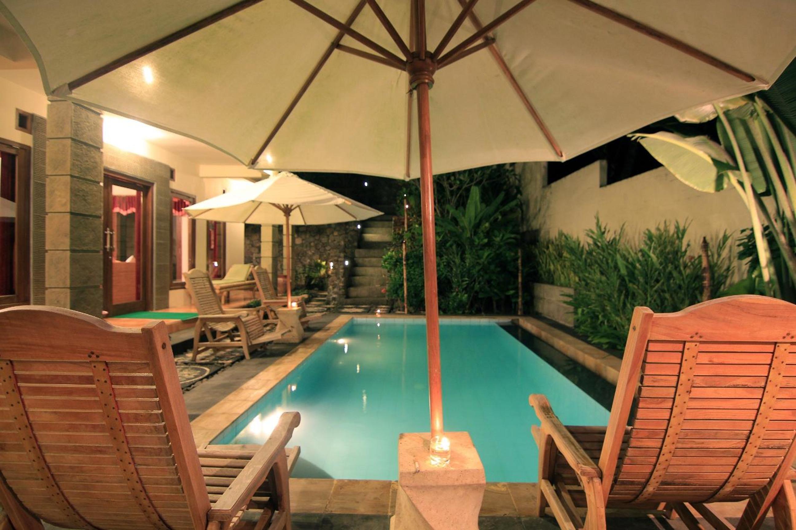 Three-Bedroom Villa photo 2