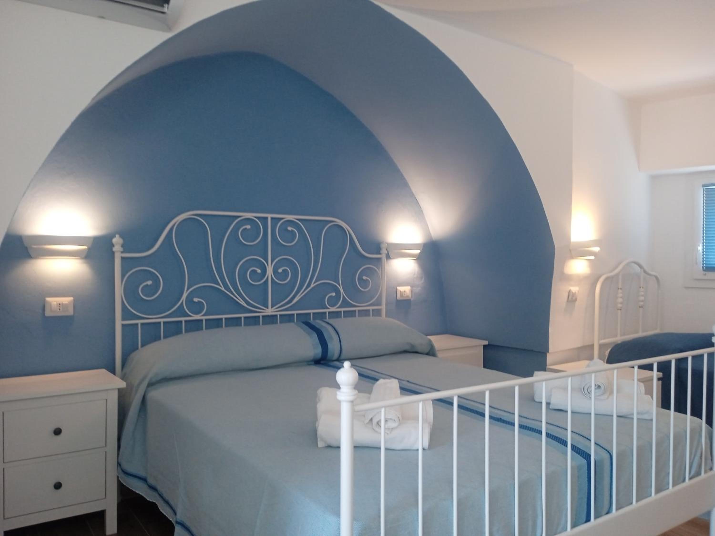 Triple Room with Terrace