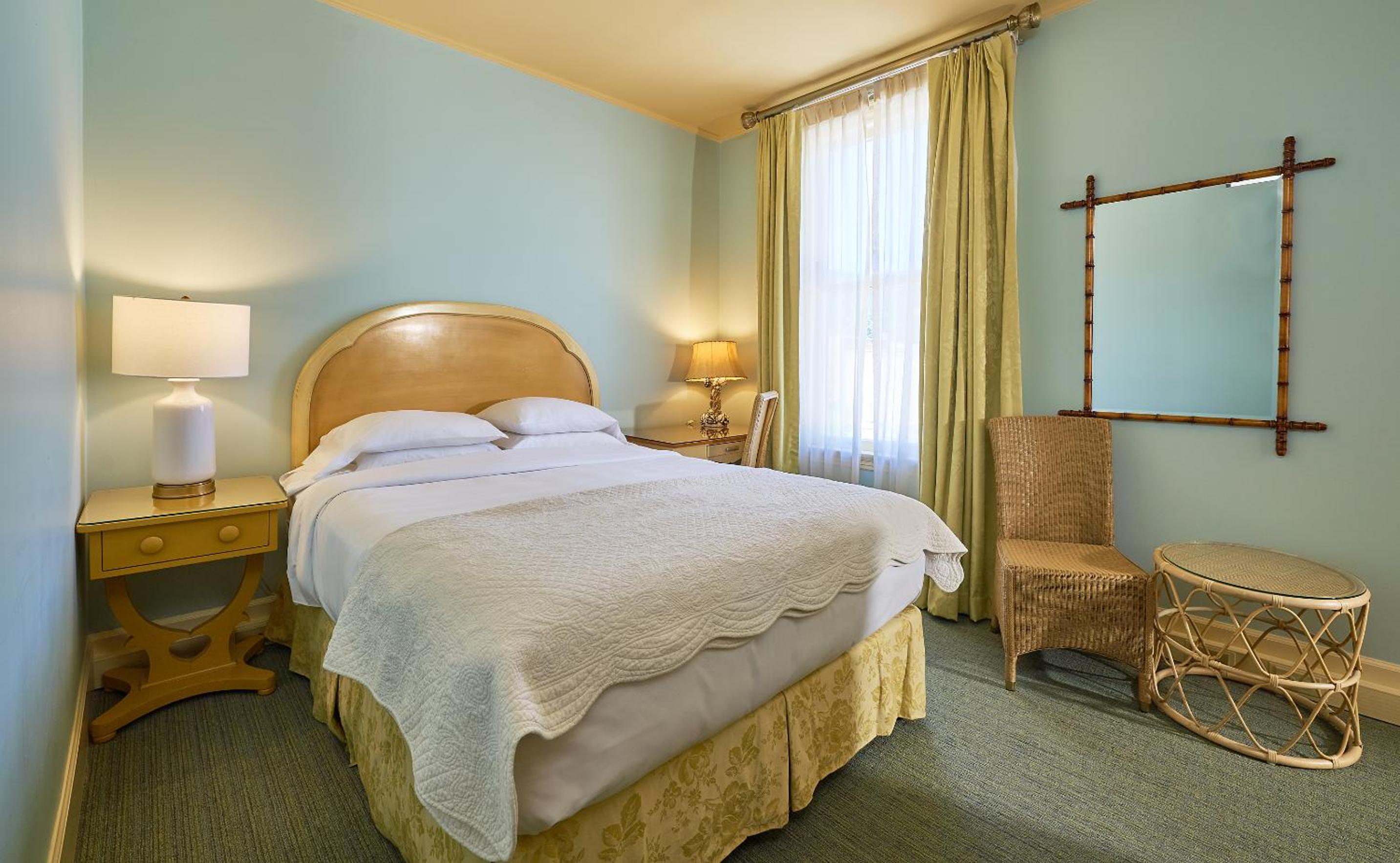 Queen Room - Photo 3
